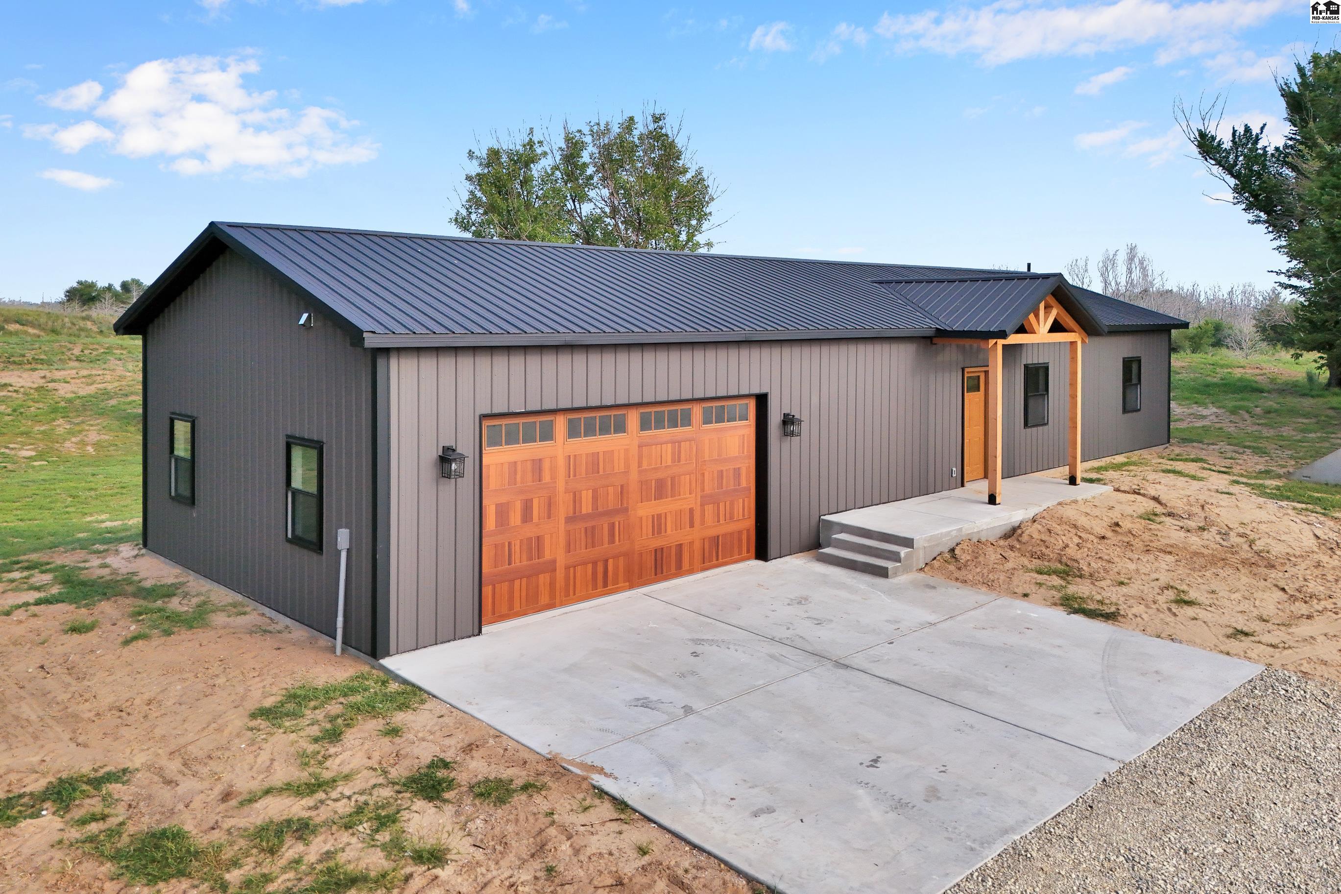 721 N Palomino Trail Hutchinson KS 67501