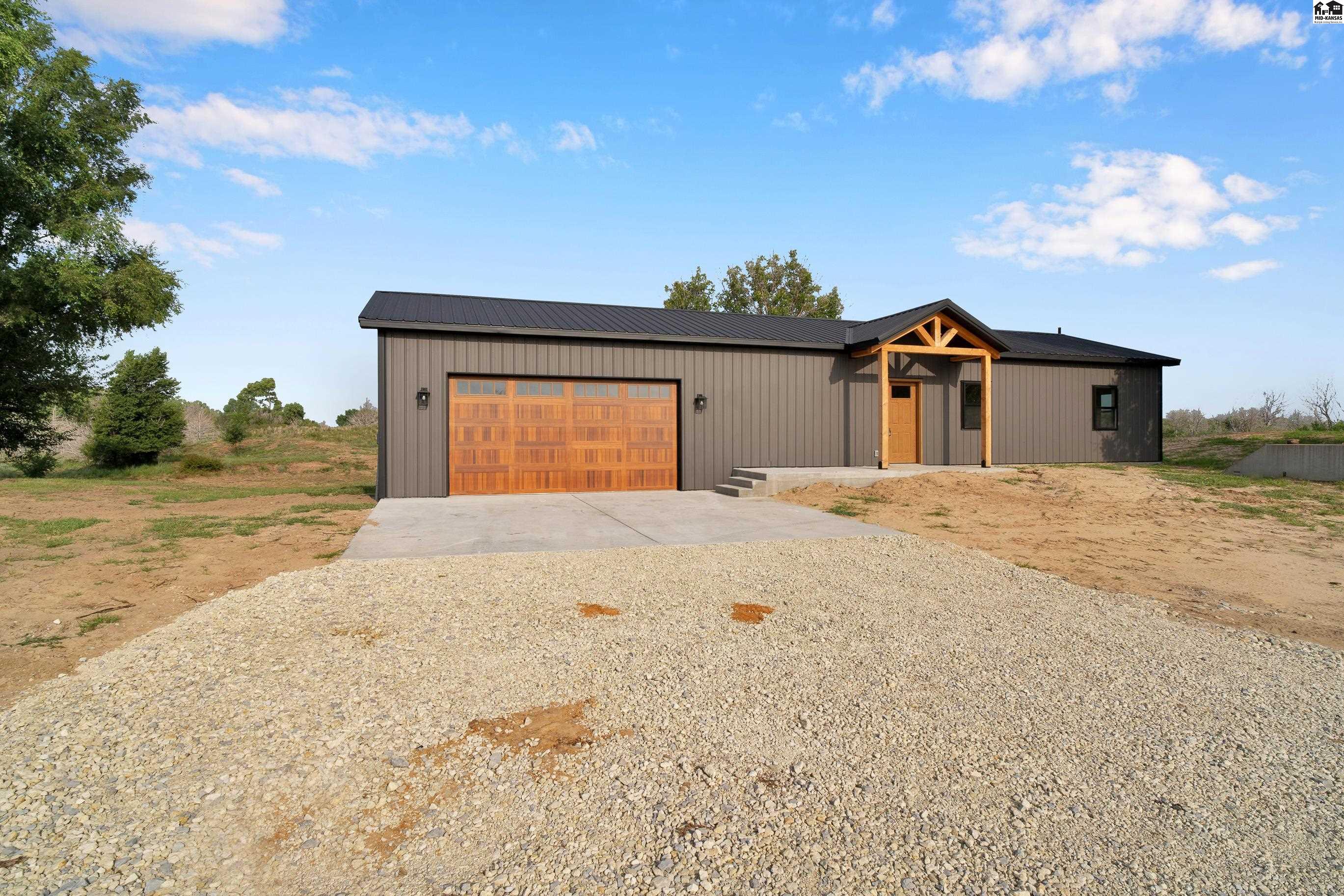 721 N Palomino Trail Hutchinson KS 67501