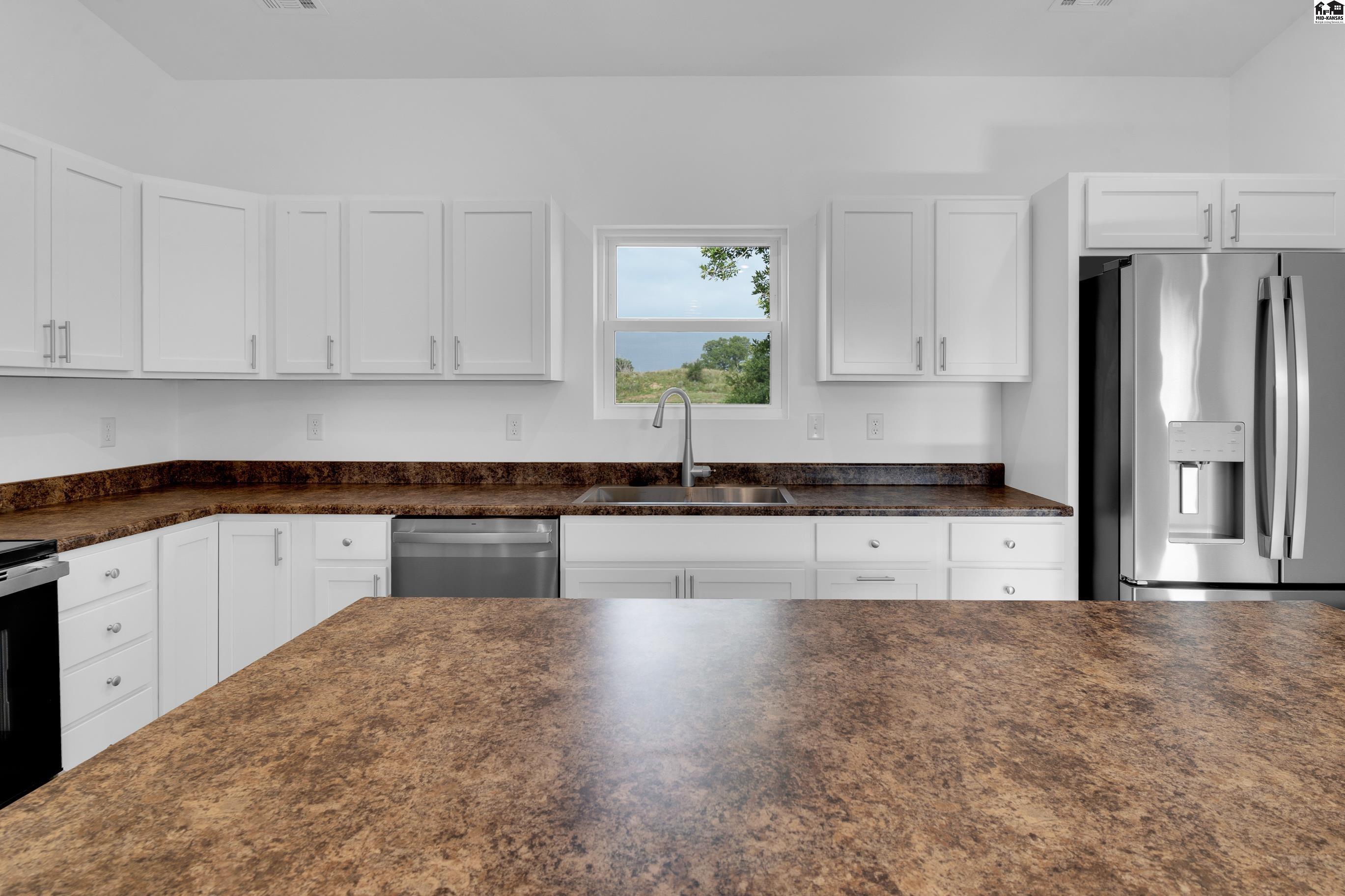 721 N Palomino Trail Hutchinson KS 67501