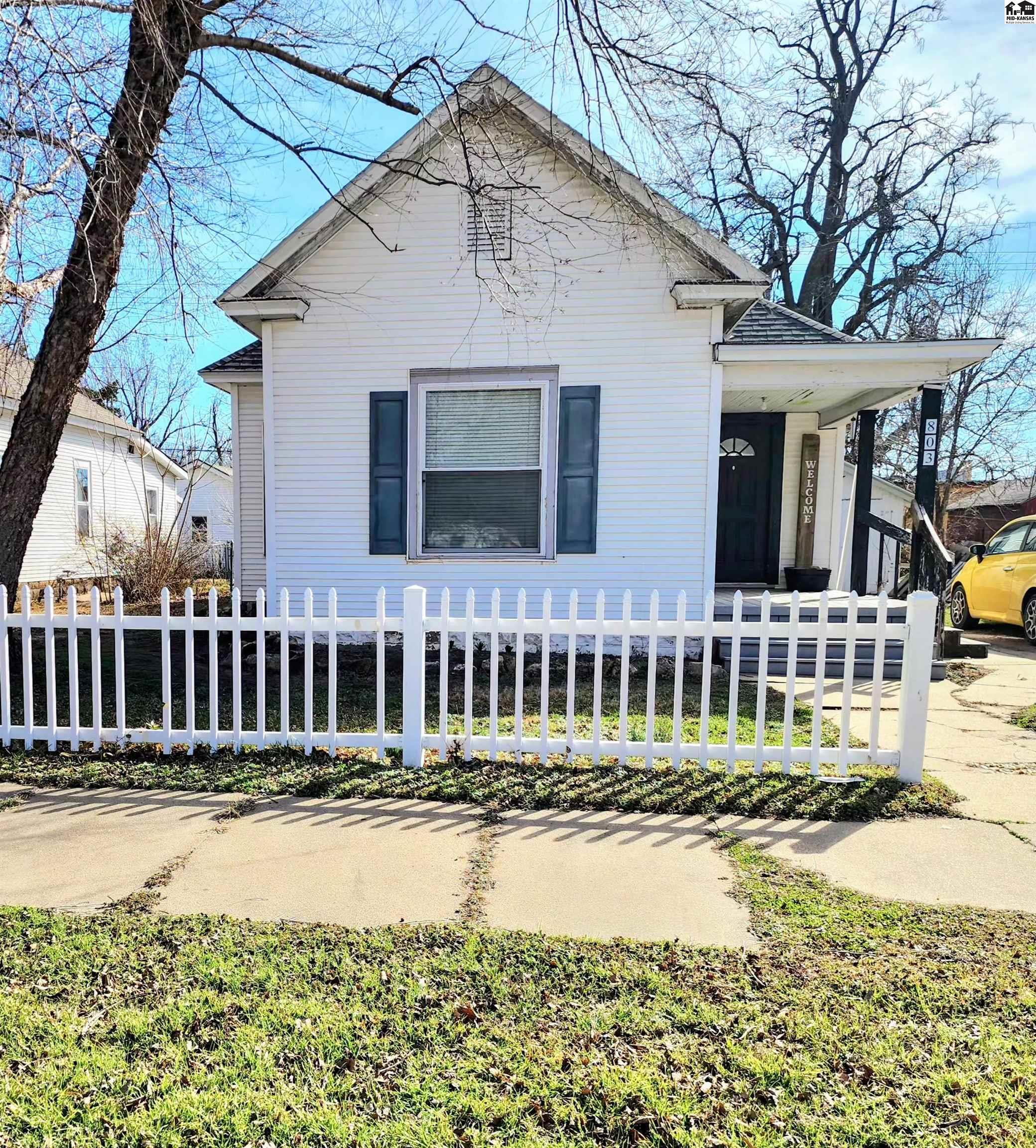 803 E 5th Avenue Hutchinson KS 67501