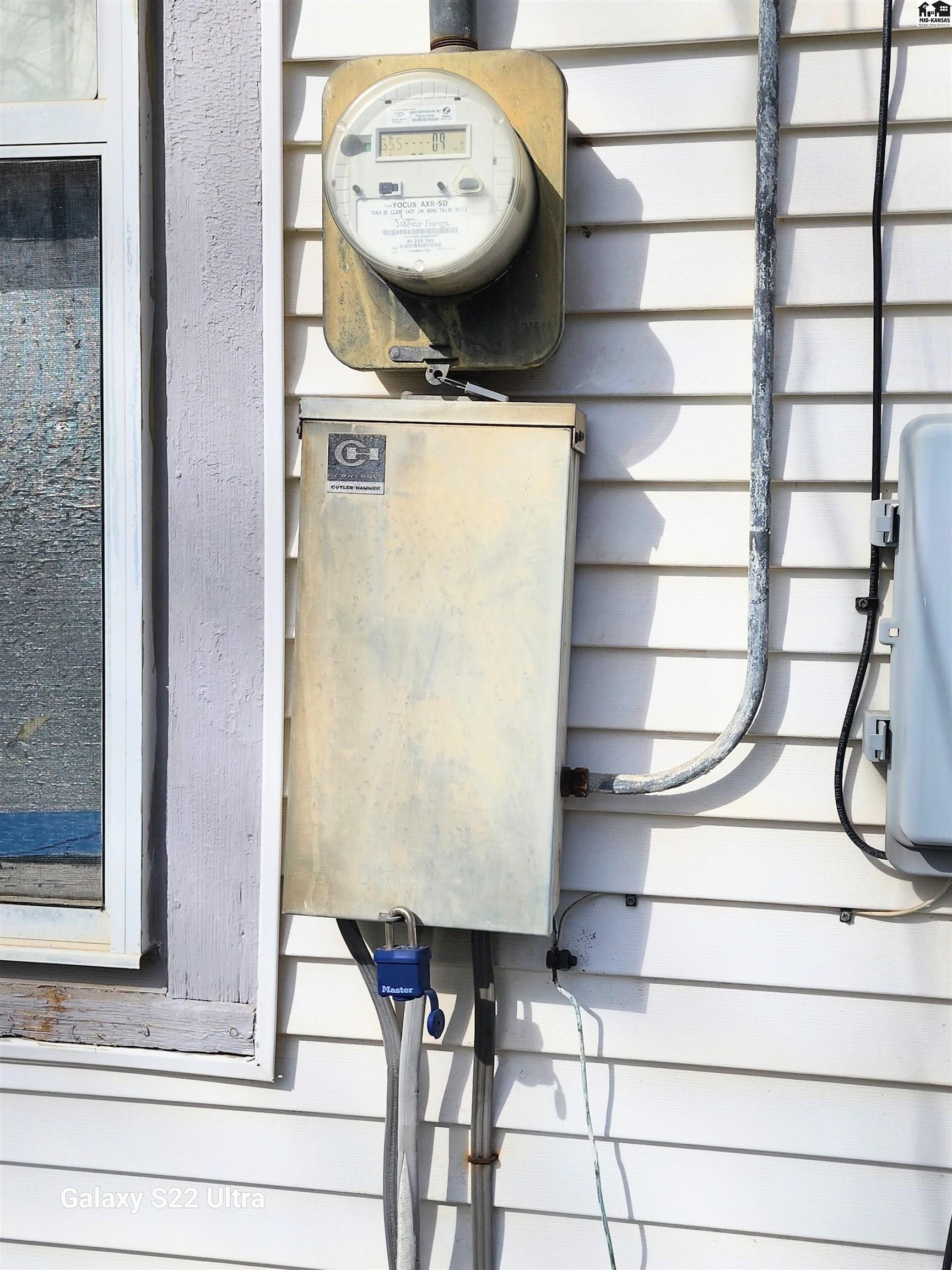 803 E 5th Avenue Hutchinson KS 67501