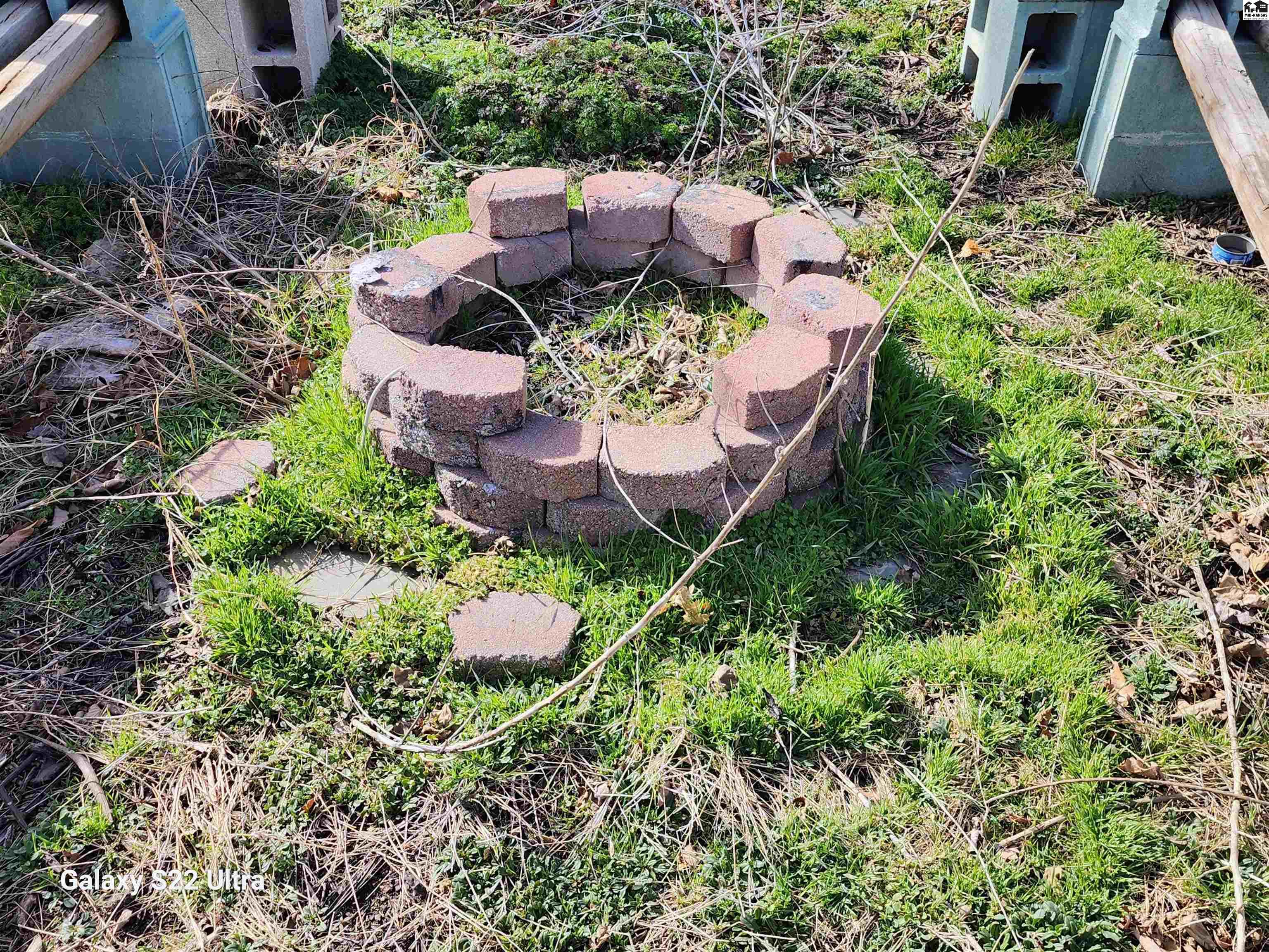 803 E 5th Avenue Hutchinson KS 67501