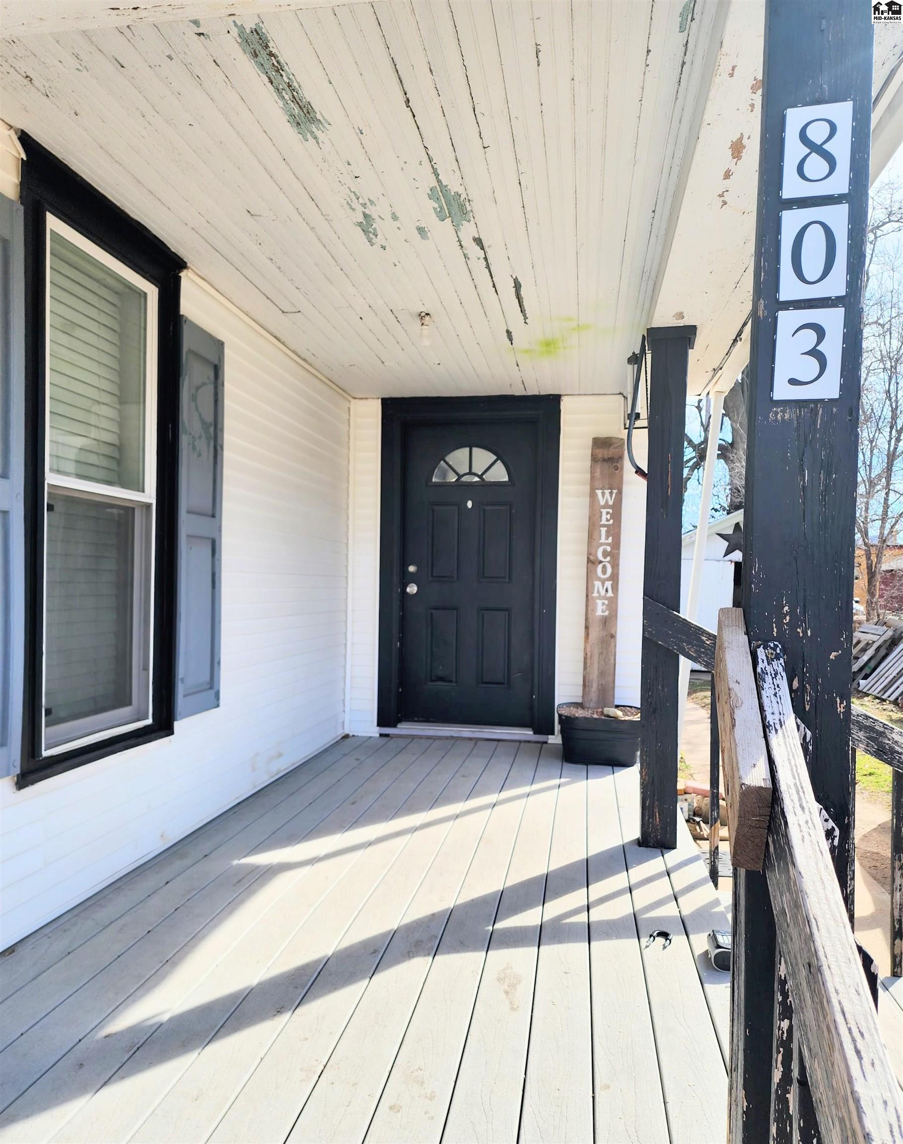 803 E 5th Avenue Hutchinson KS 67501