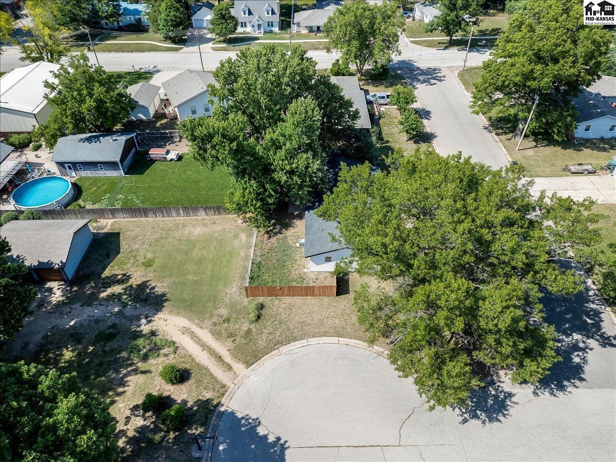 103 S Salina Street Haven KS 67543