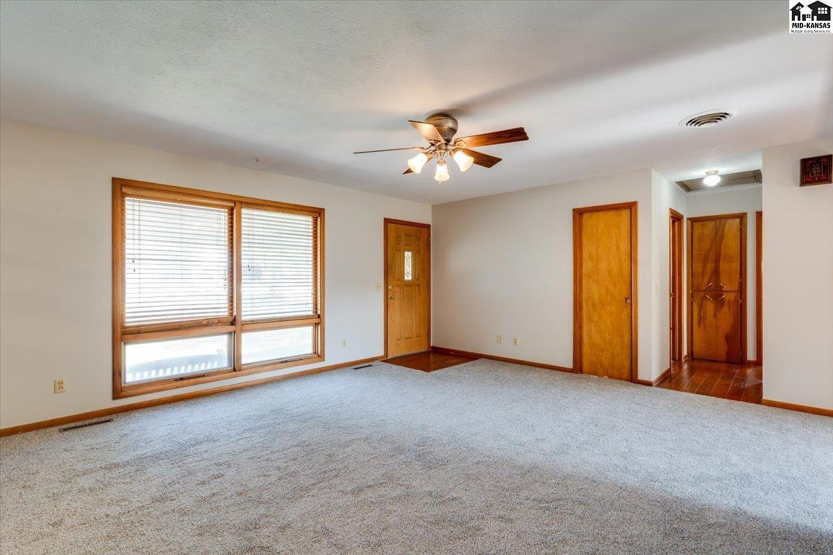 103 S Salina Street Haven KS 67543