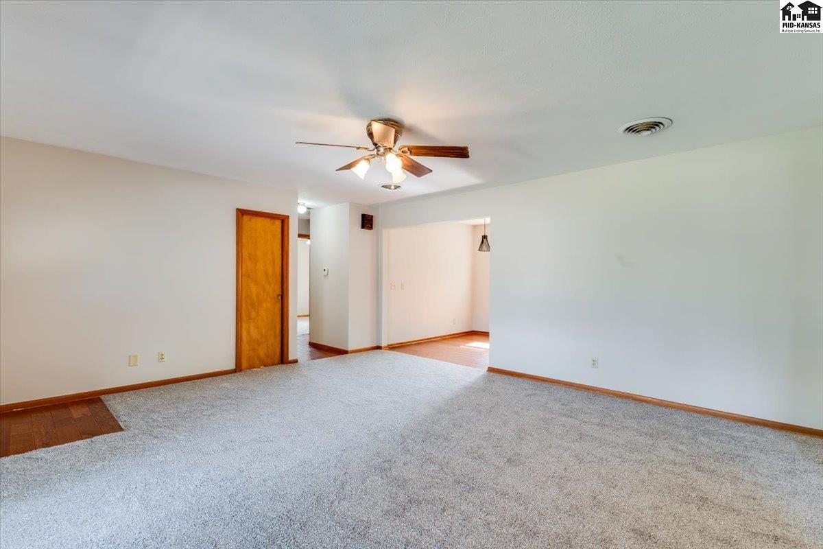 103 S Salina Street Haven KS 67543