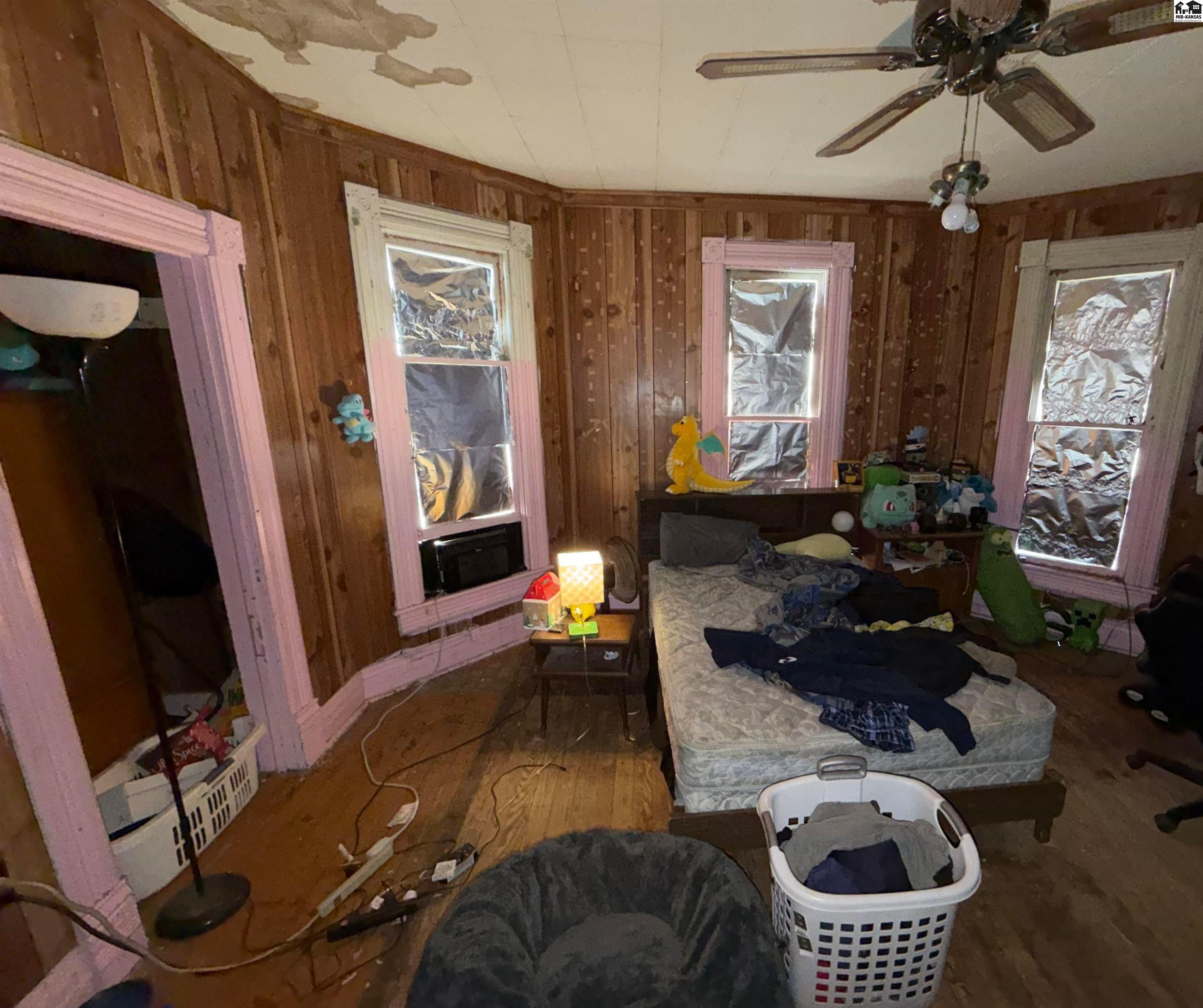 304 E 1st Avenue Hutchinson KS 67501