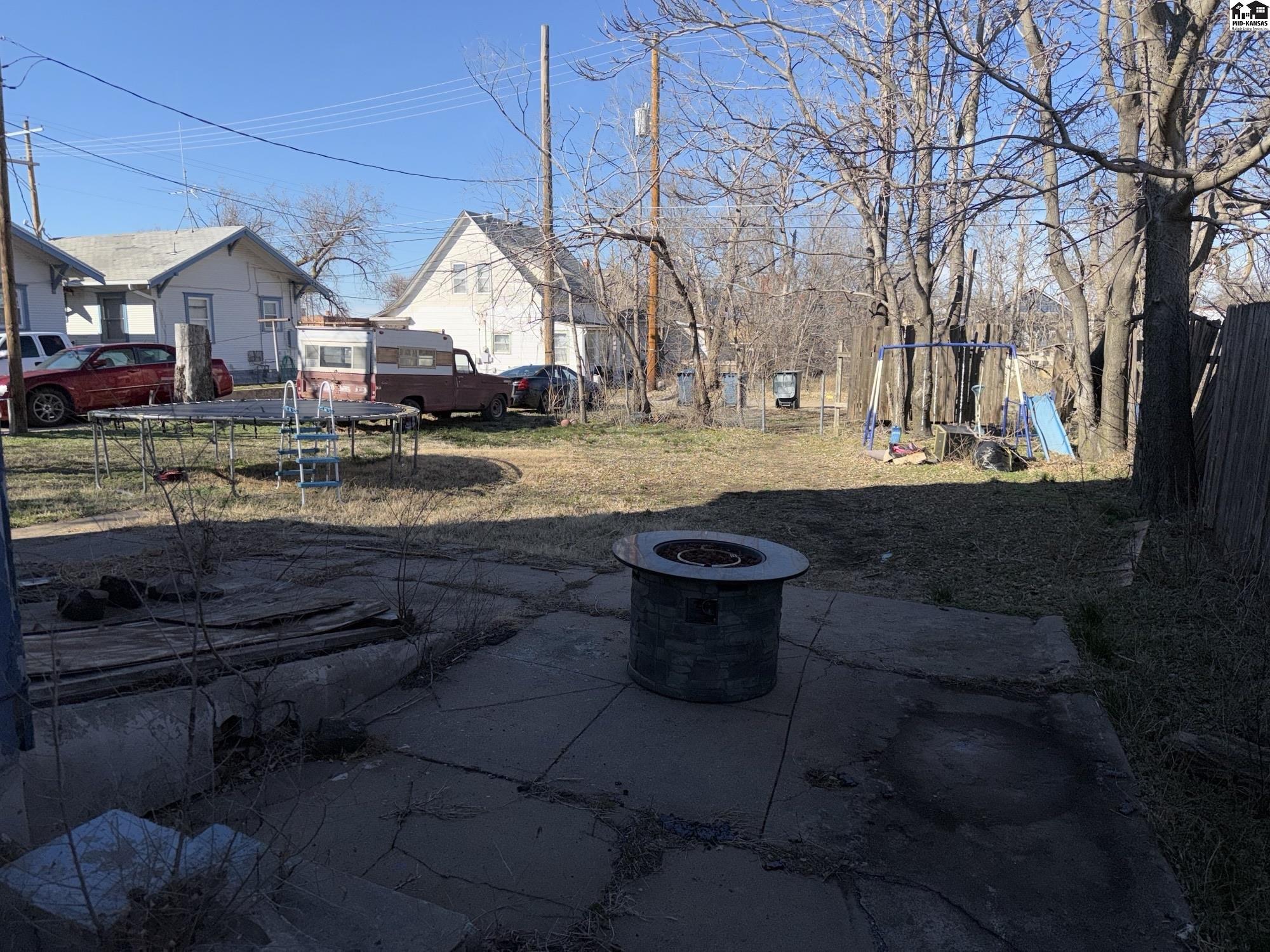 304 E 1st Avenue Hutchinson KS 67501