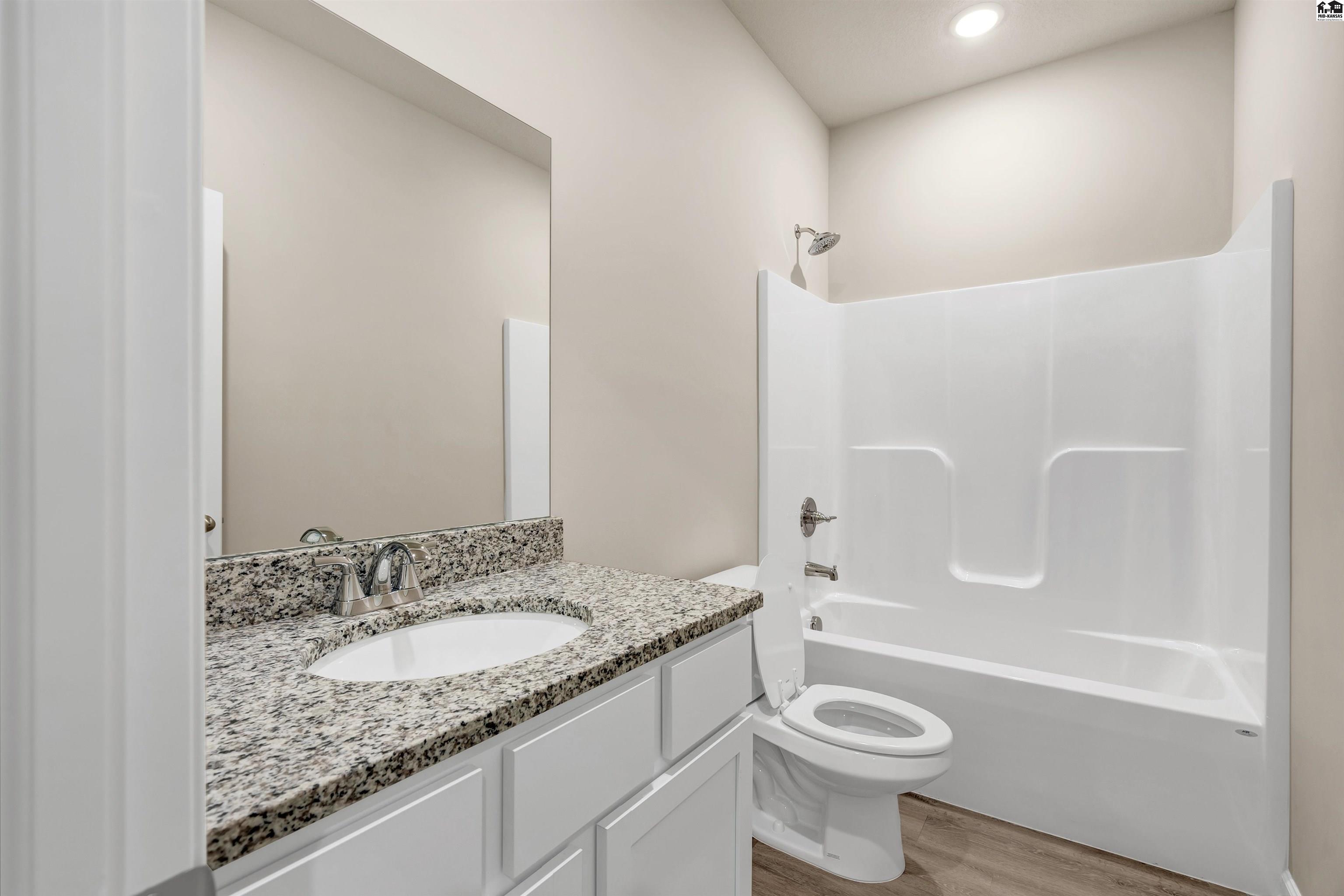 1018 Clubhouse Drive Mcpherson KS 67460