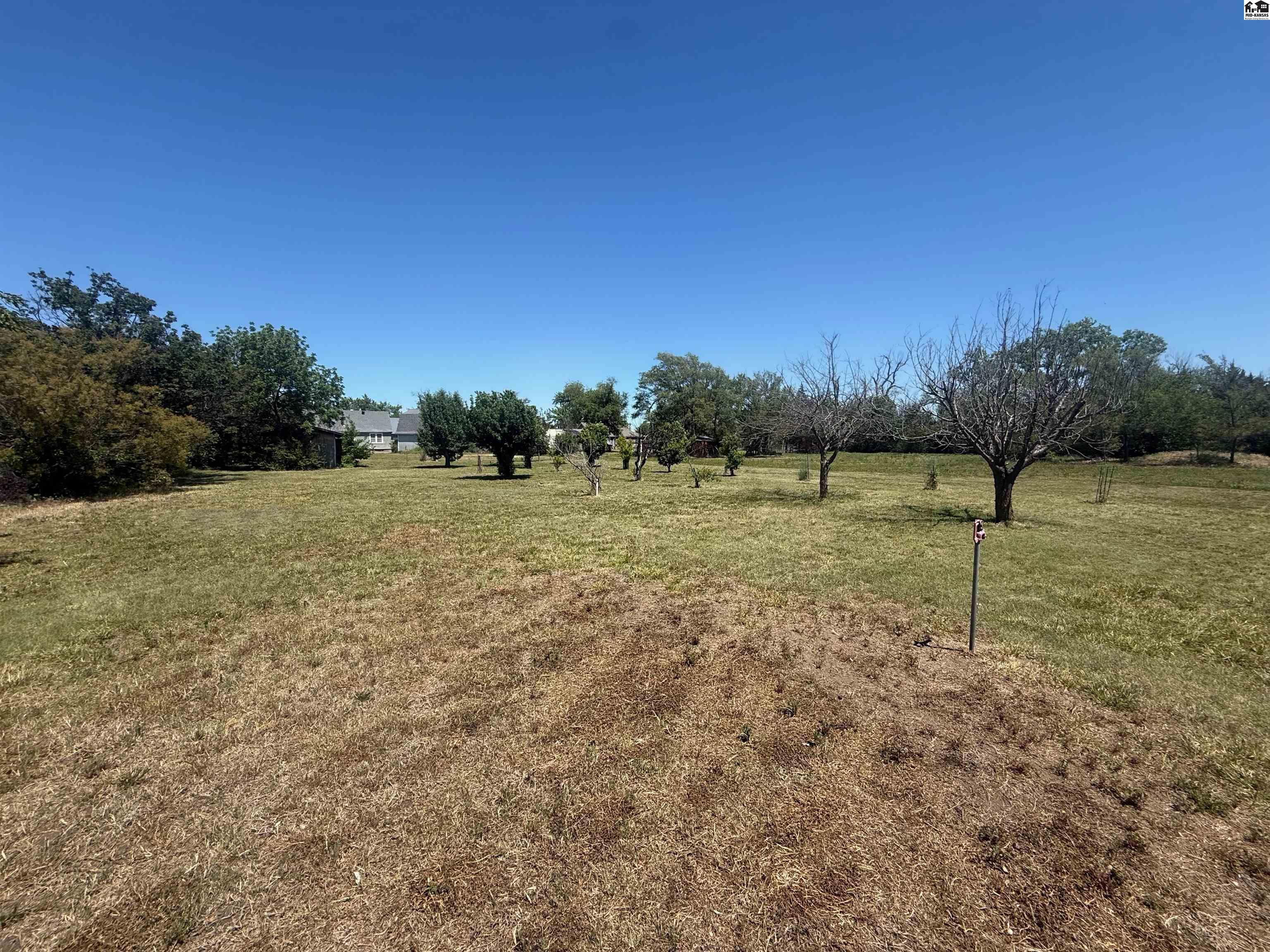 1507 E 26th Avenue Hutchinson KS 67502
