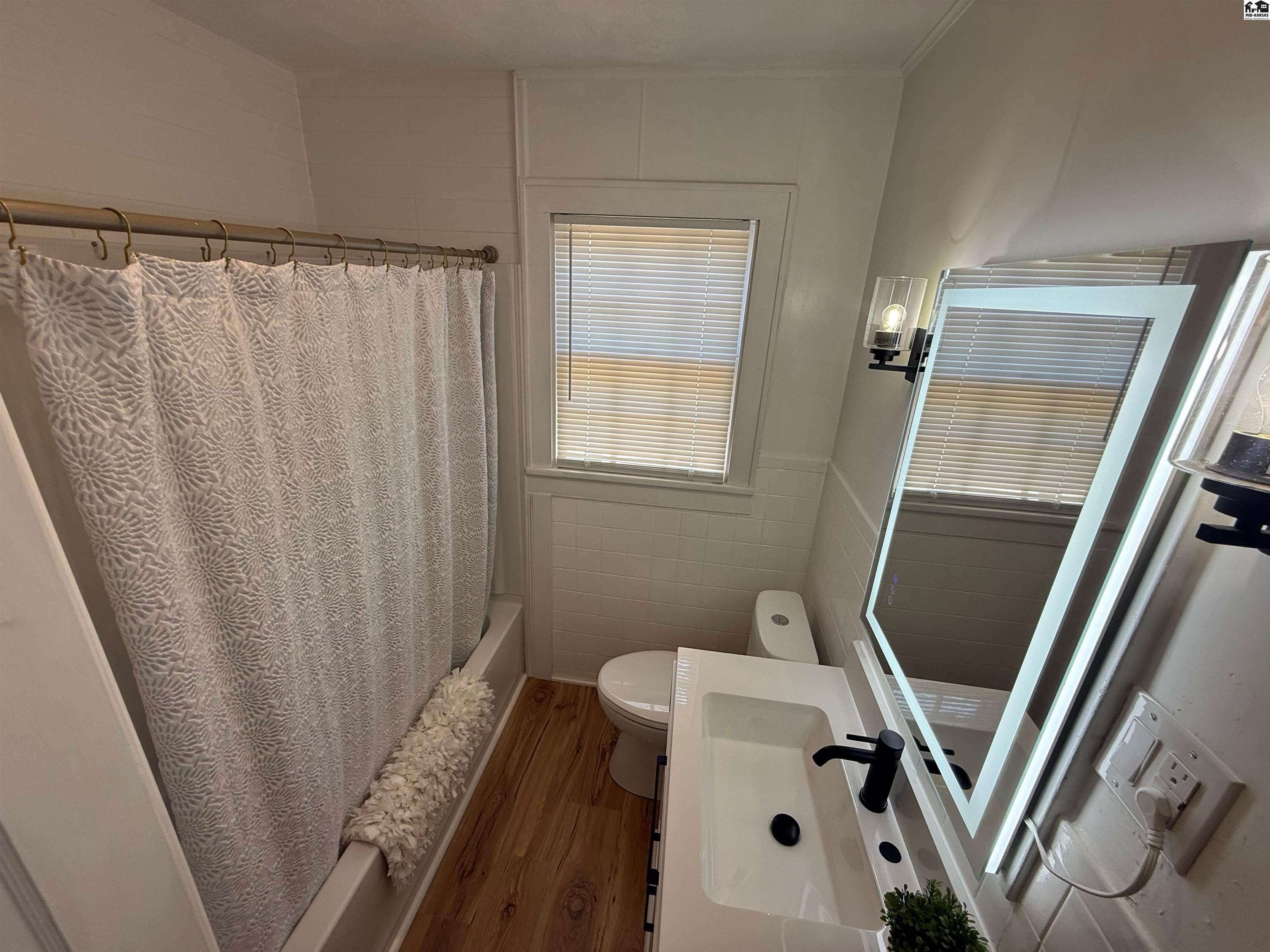 1507 E 26th Avenue Hutchinson KS 67502