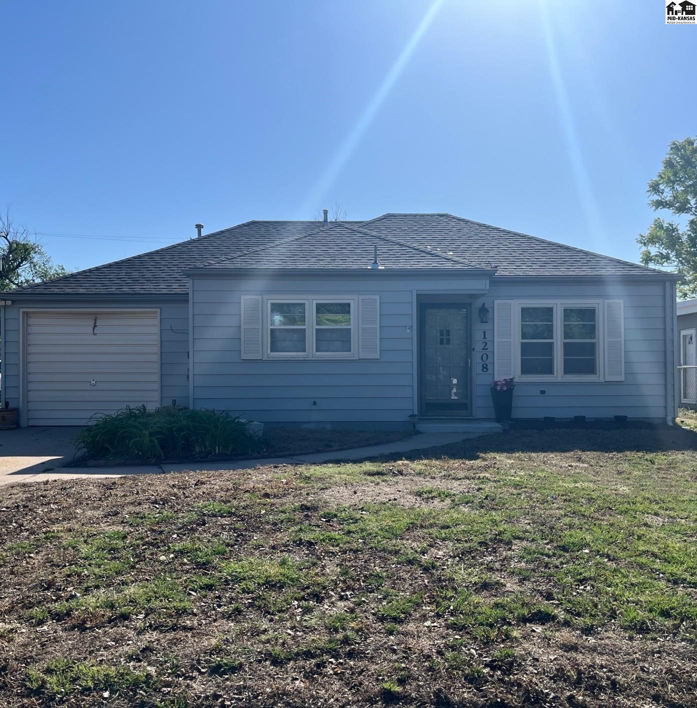 1208 N Prairie Avenue Hutchinson KS 67501