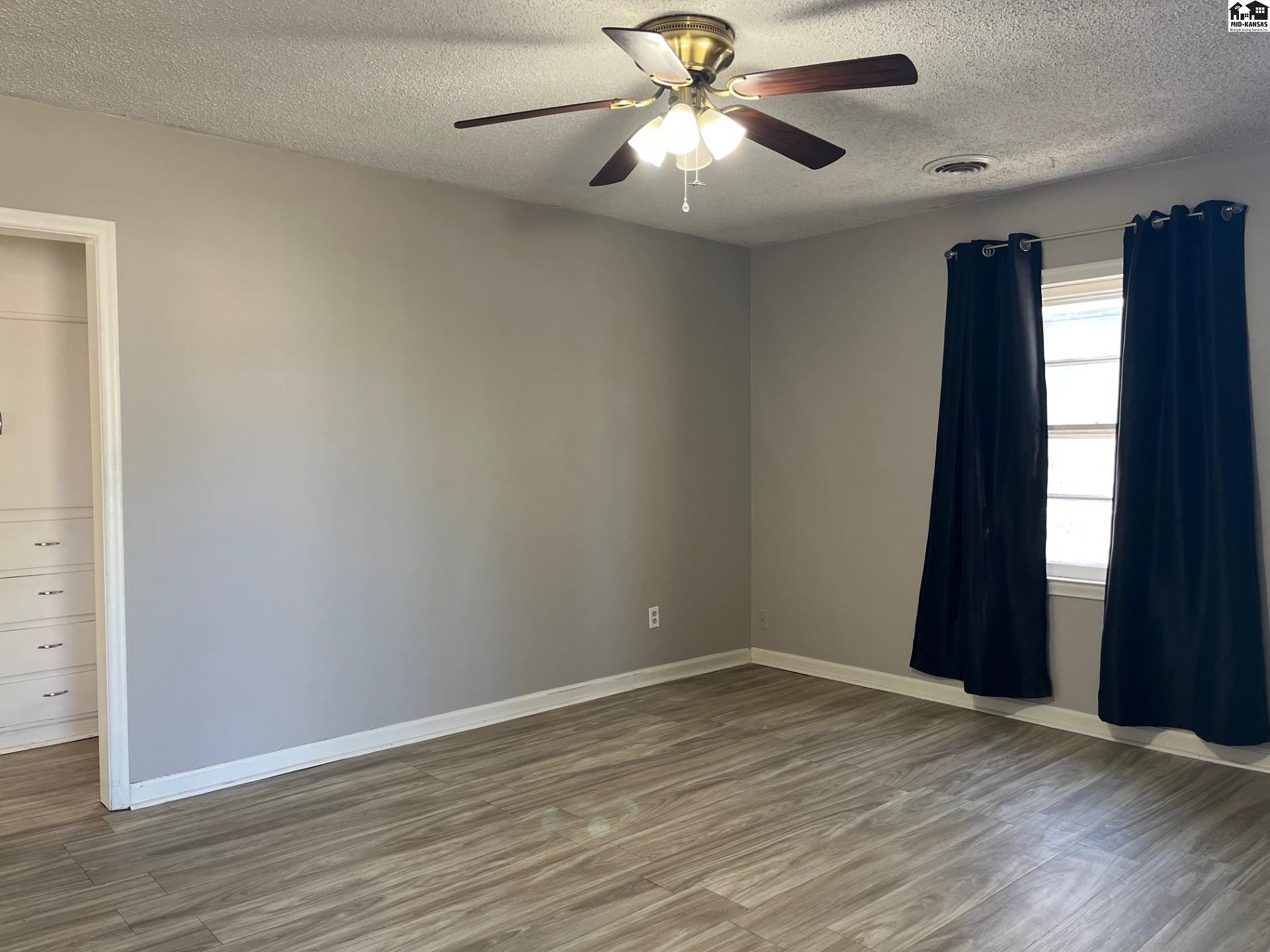 1208 N Prairie Avenue Hutchinson KS 67501