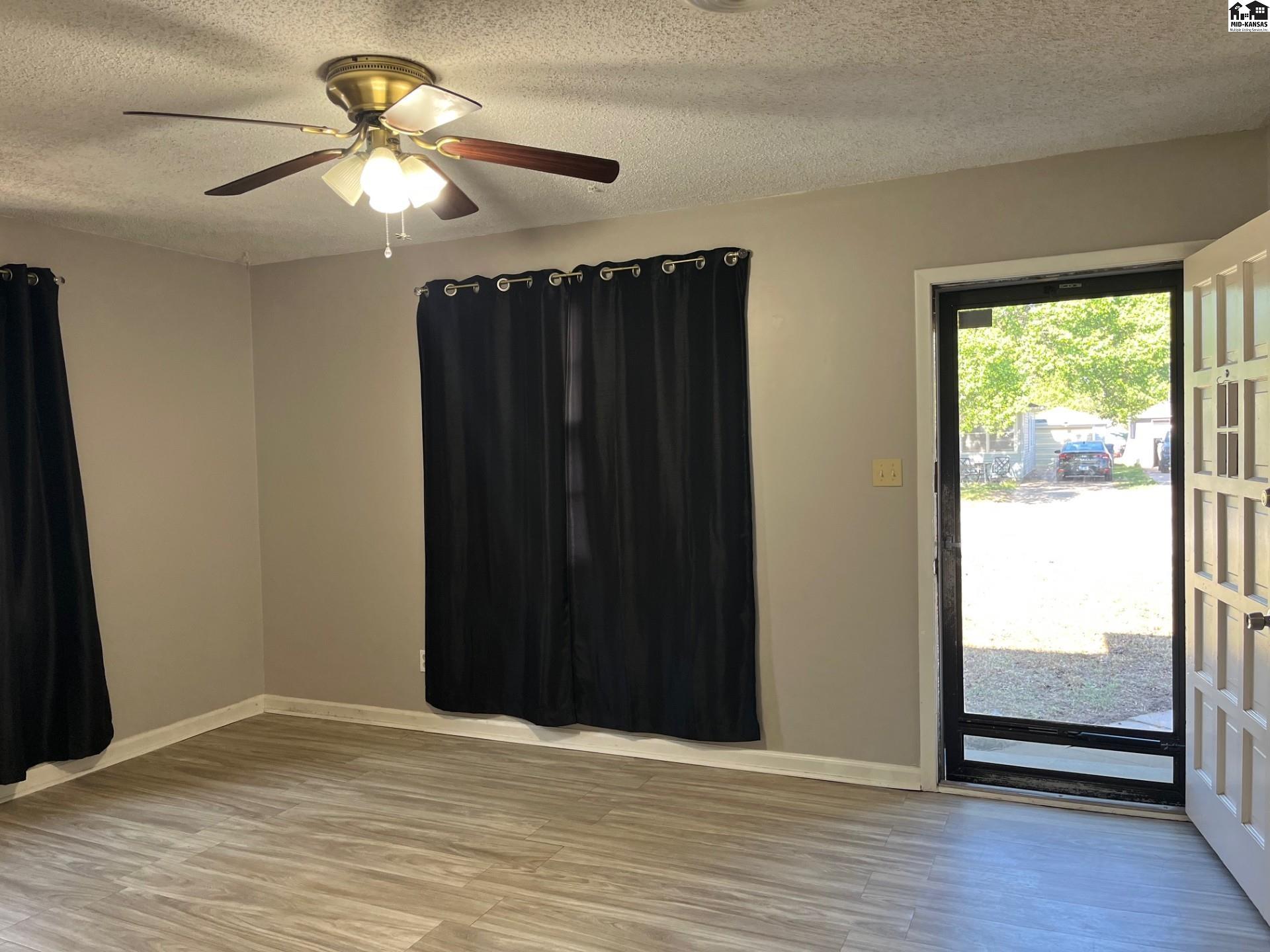 1208 N Prairie Avenue Hutchinson KS 67501