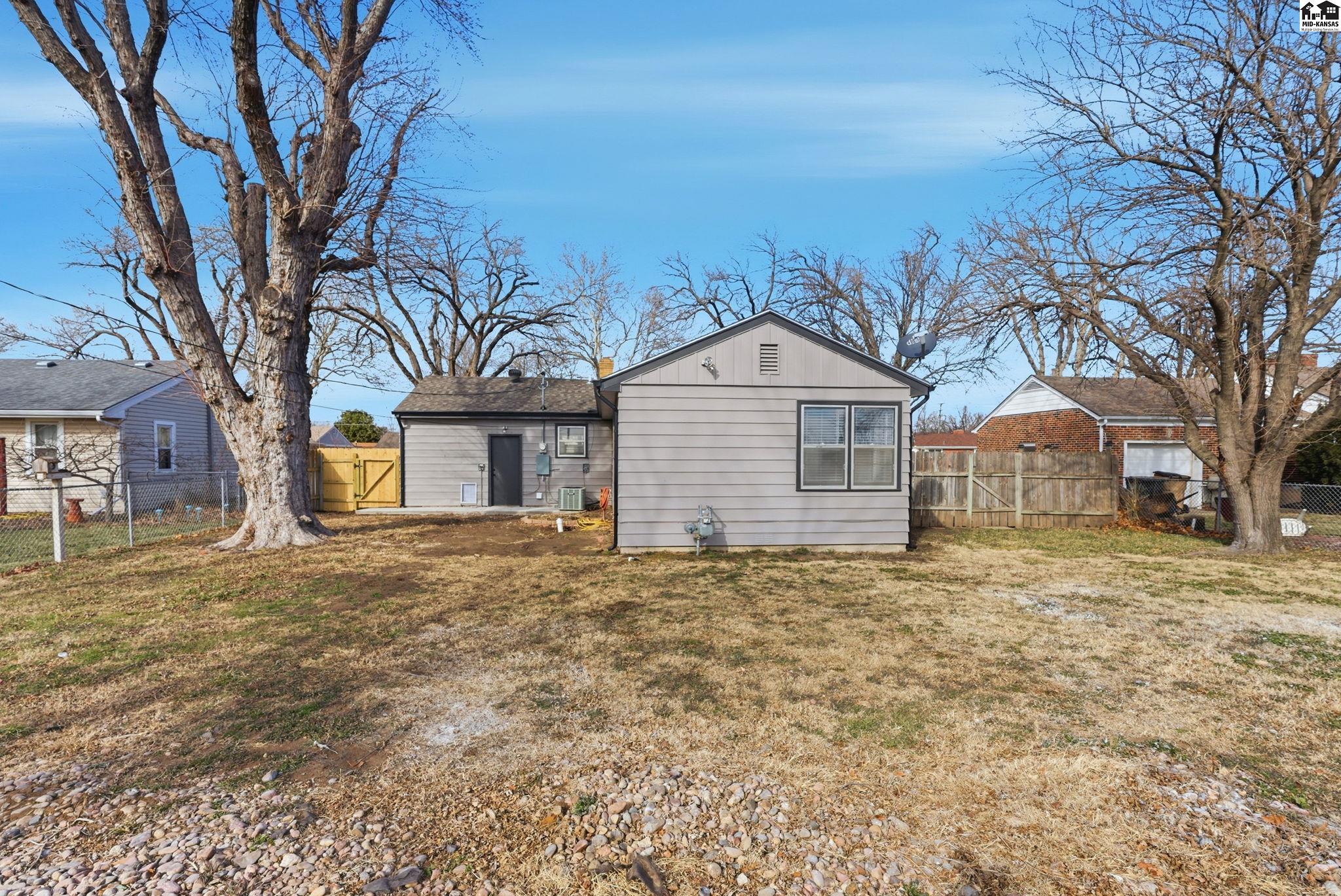 41 Random Road Hutchinson KS 67502