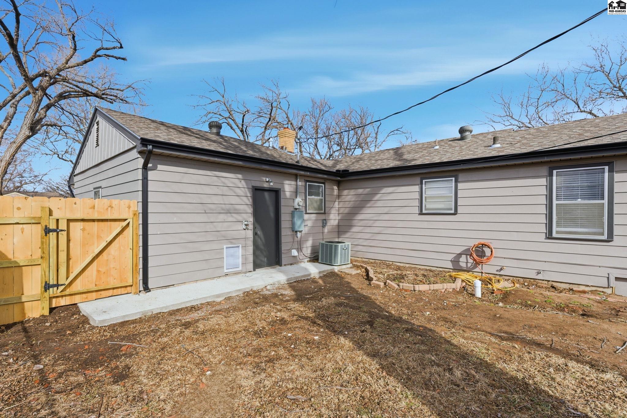 41 Random Road Hutchinson KS 67502