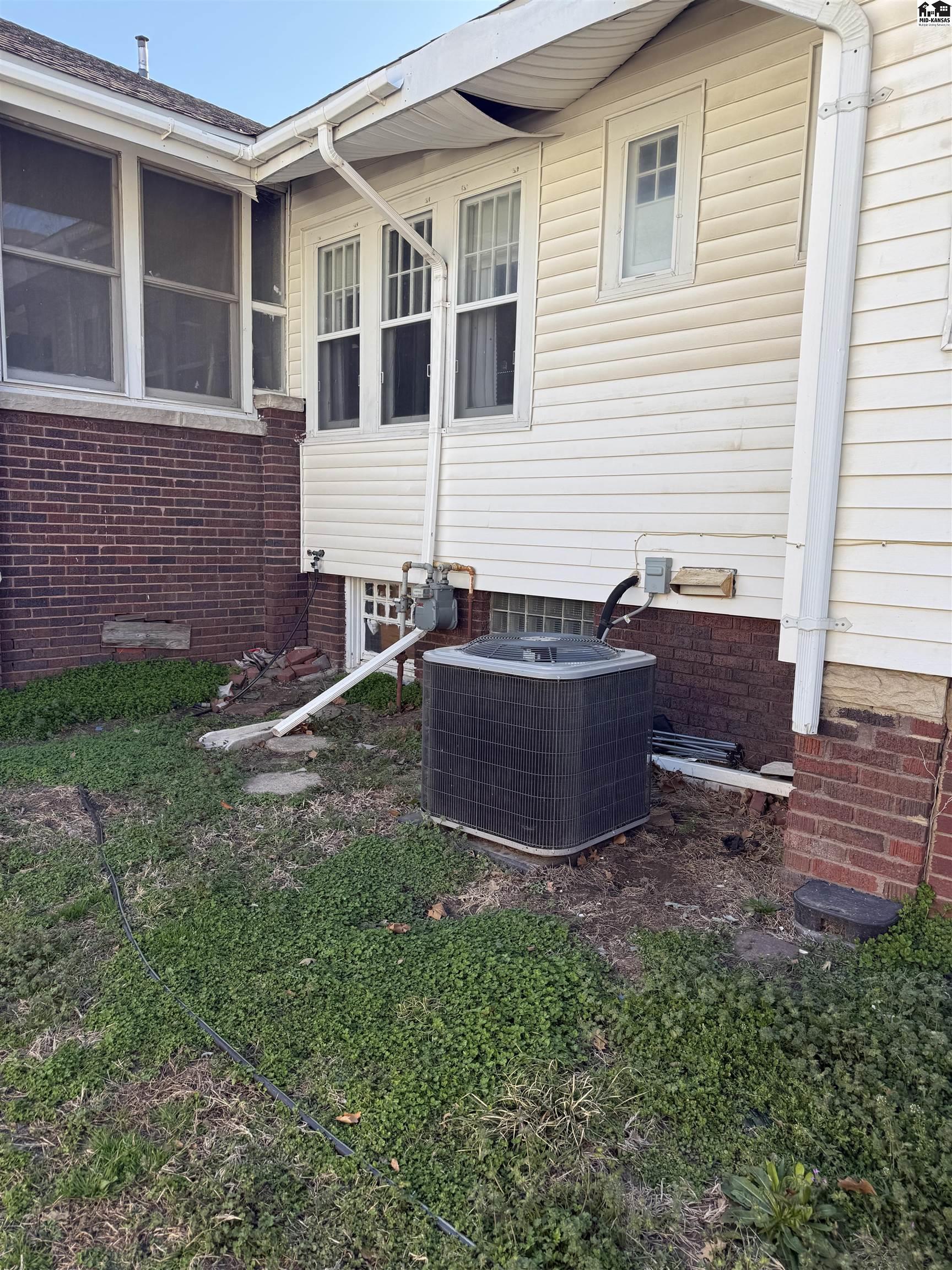 100 E 13th Avenue Hutchinson KS 67501