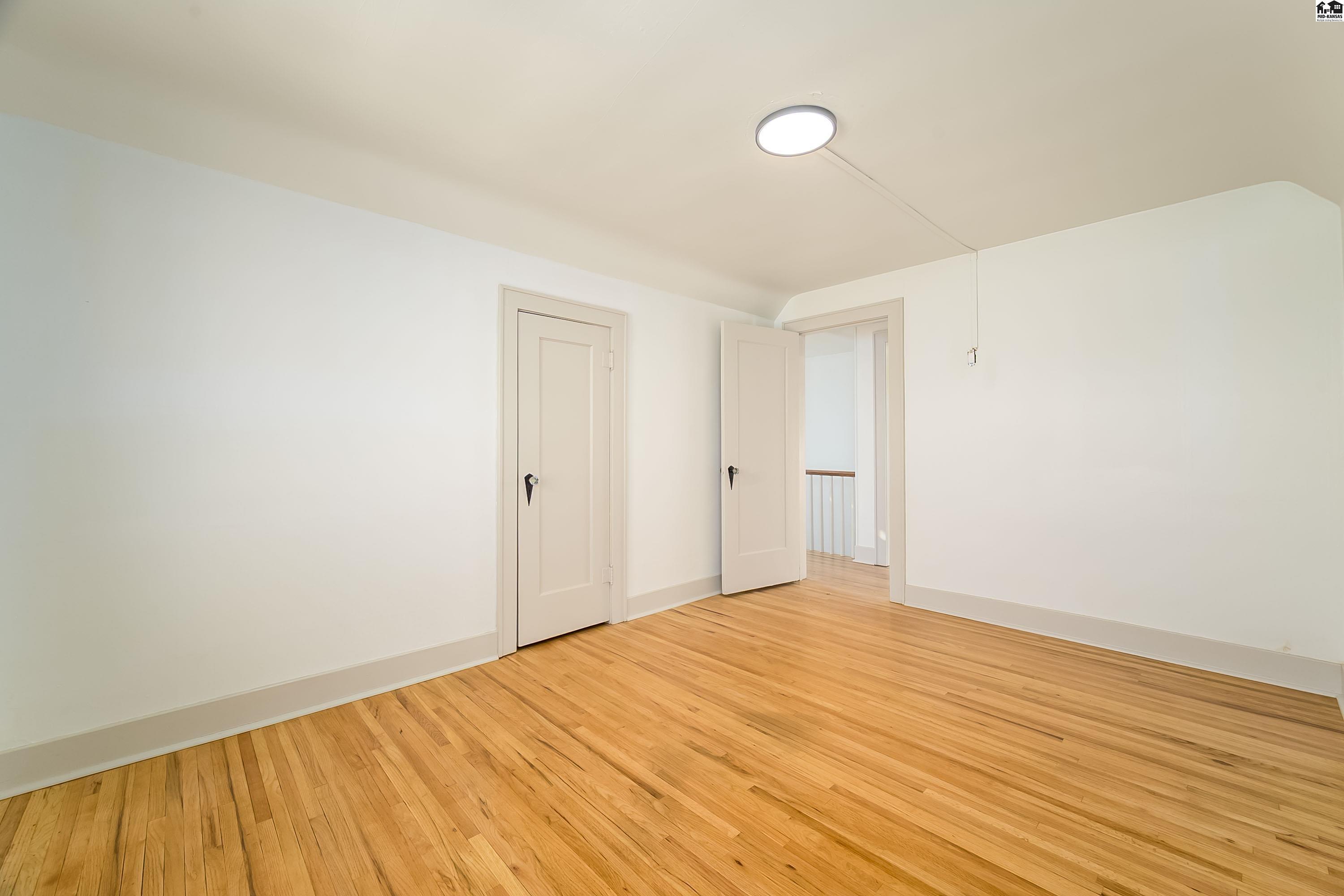 609 W 17th Avenue Hutchinson KS 67501