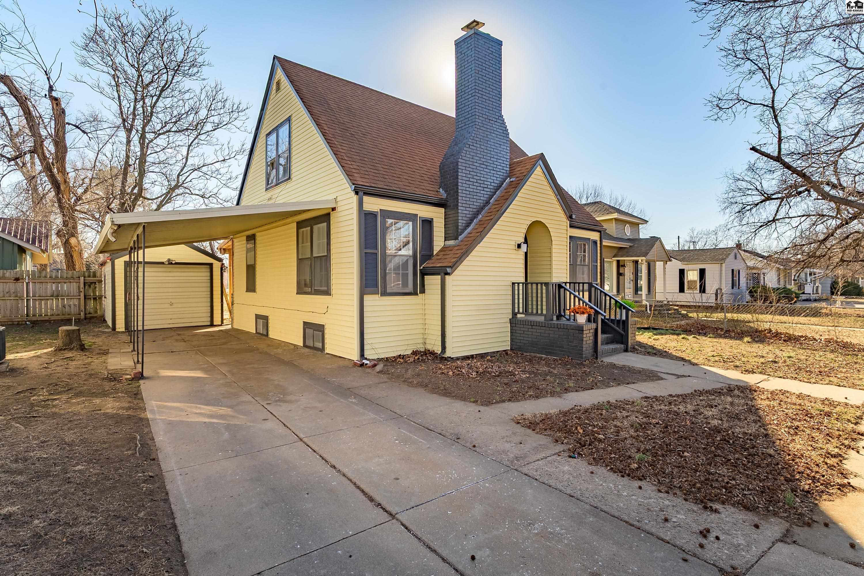 609 W 17th Avenue Hutchinson KS 67501