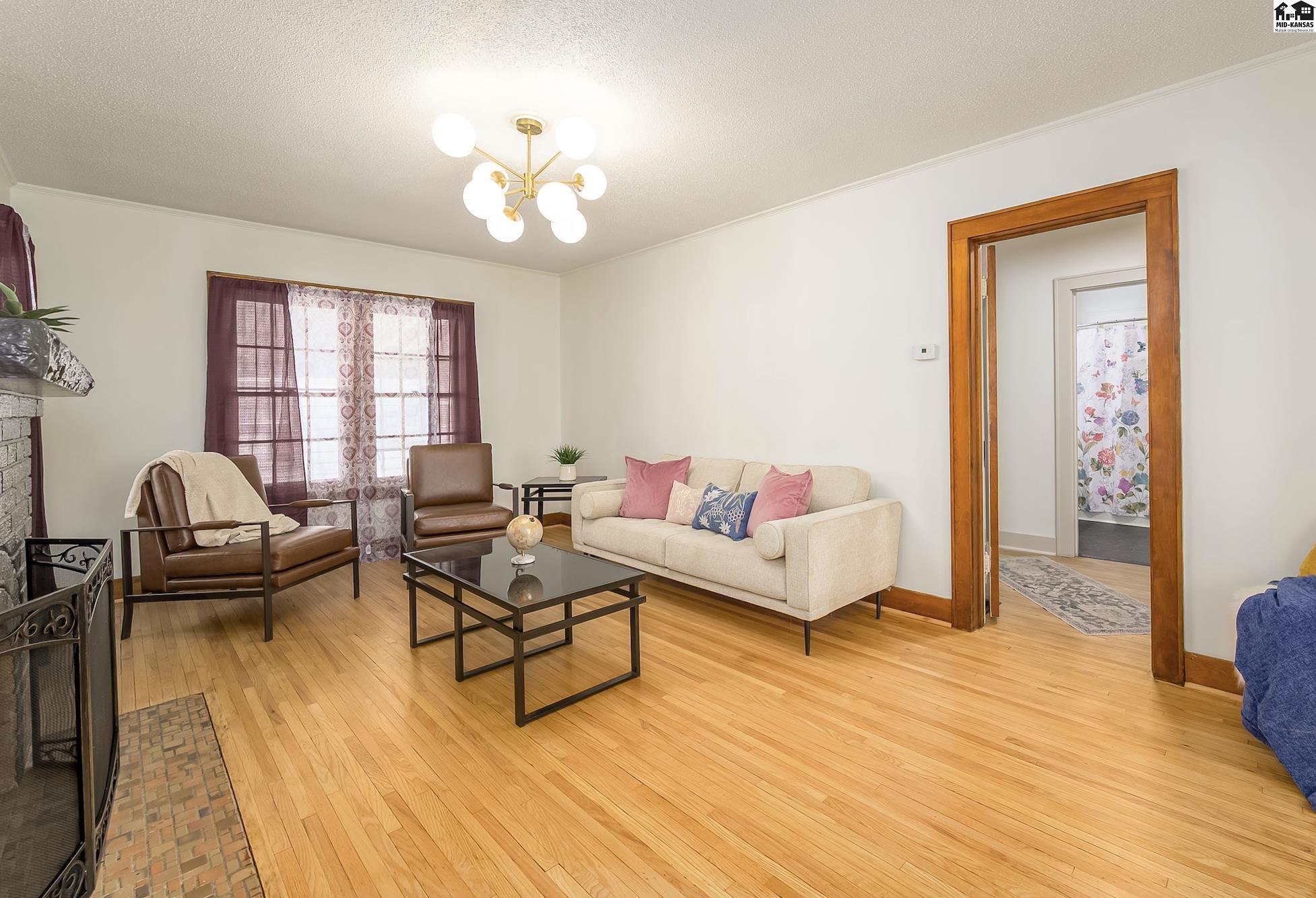 609 W 17th Avenue Hutchinson KS 67501