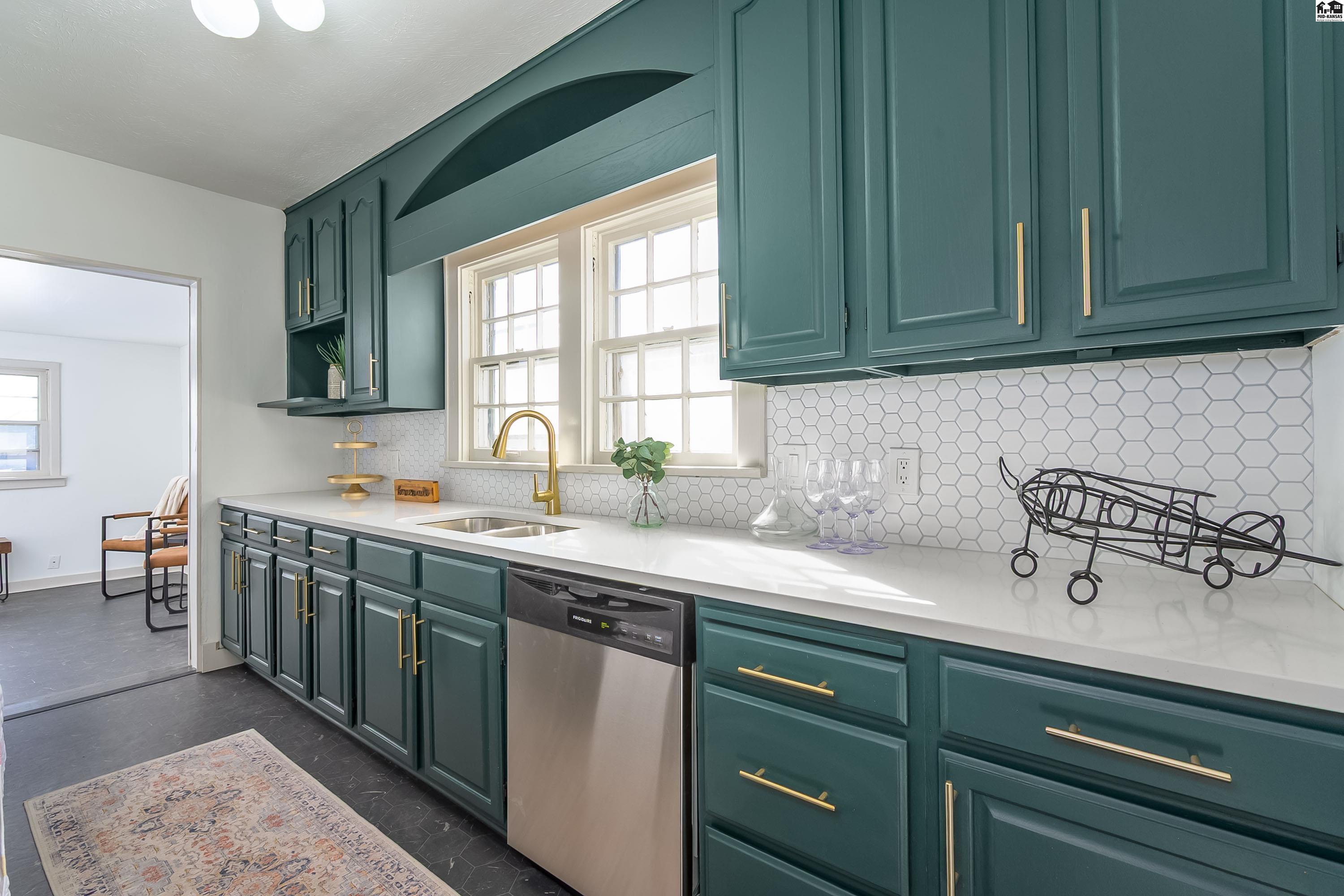 609 W 17th Avenue Hutchinson KS 67501