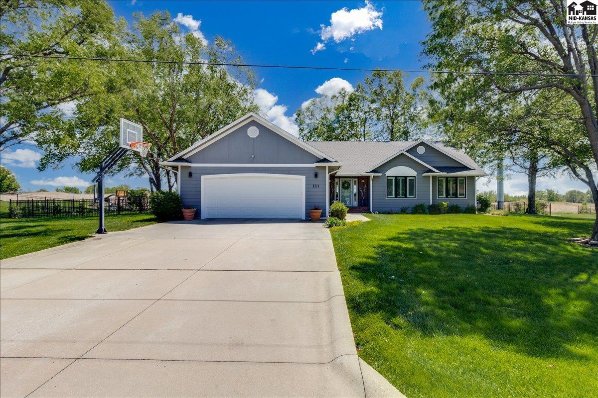 111 Blue Spruce Road Hutchinson KS 67502