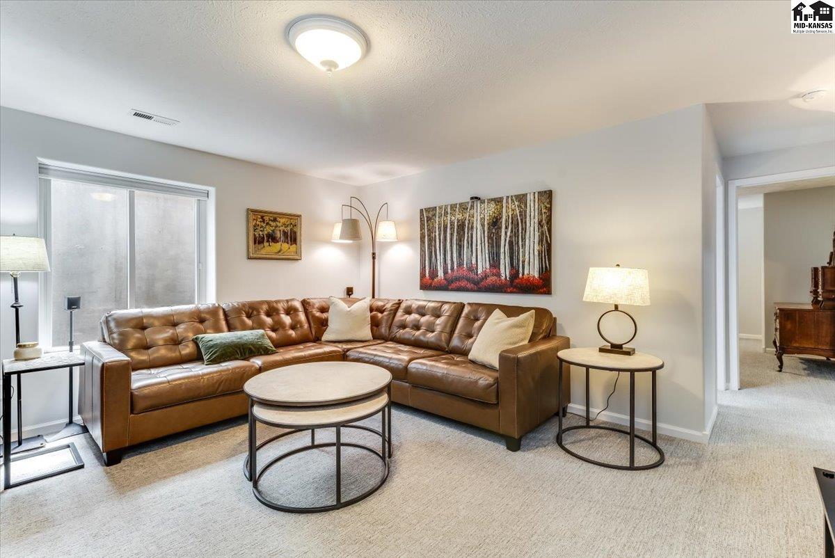 111 Blue Spruce Road Hutchinson KS 67502