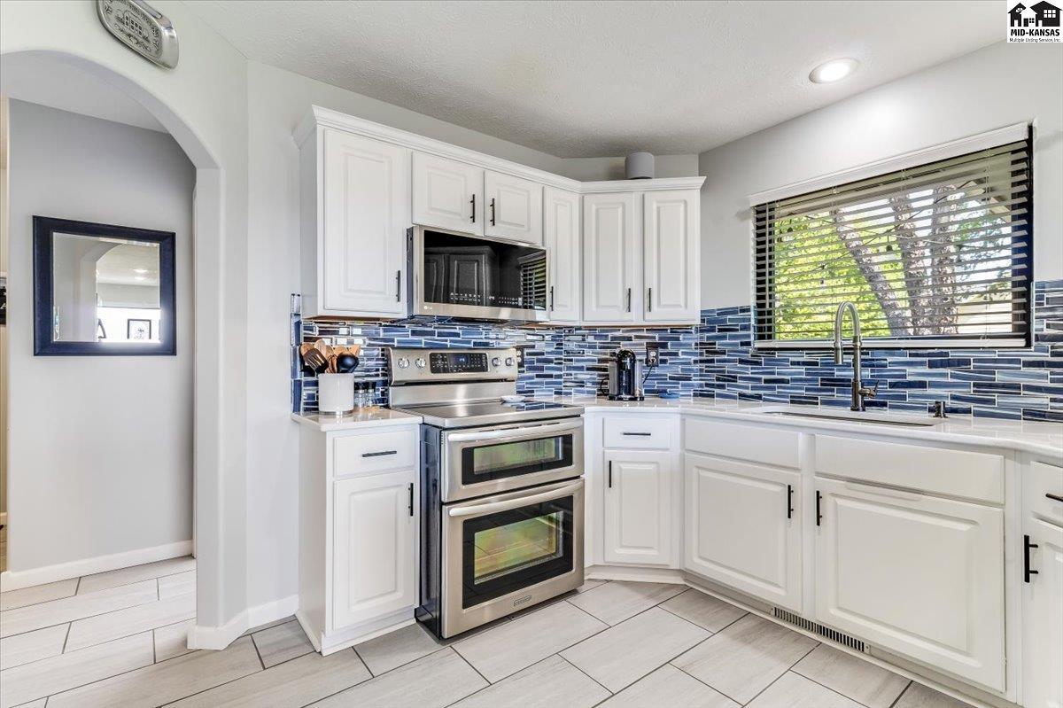 111 Blue Spruce Road Hutchinson KS 67502