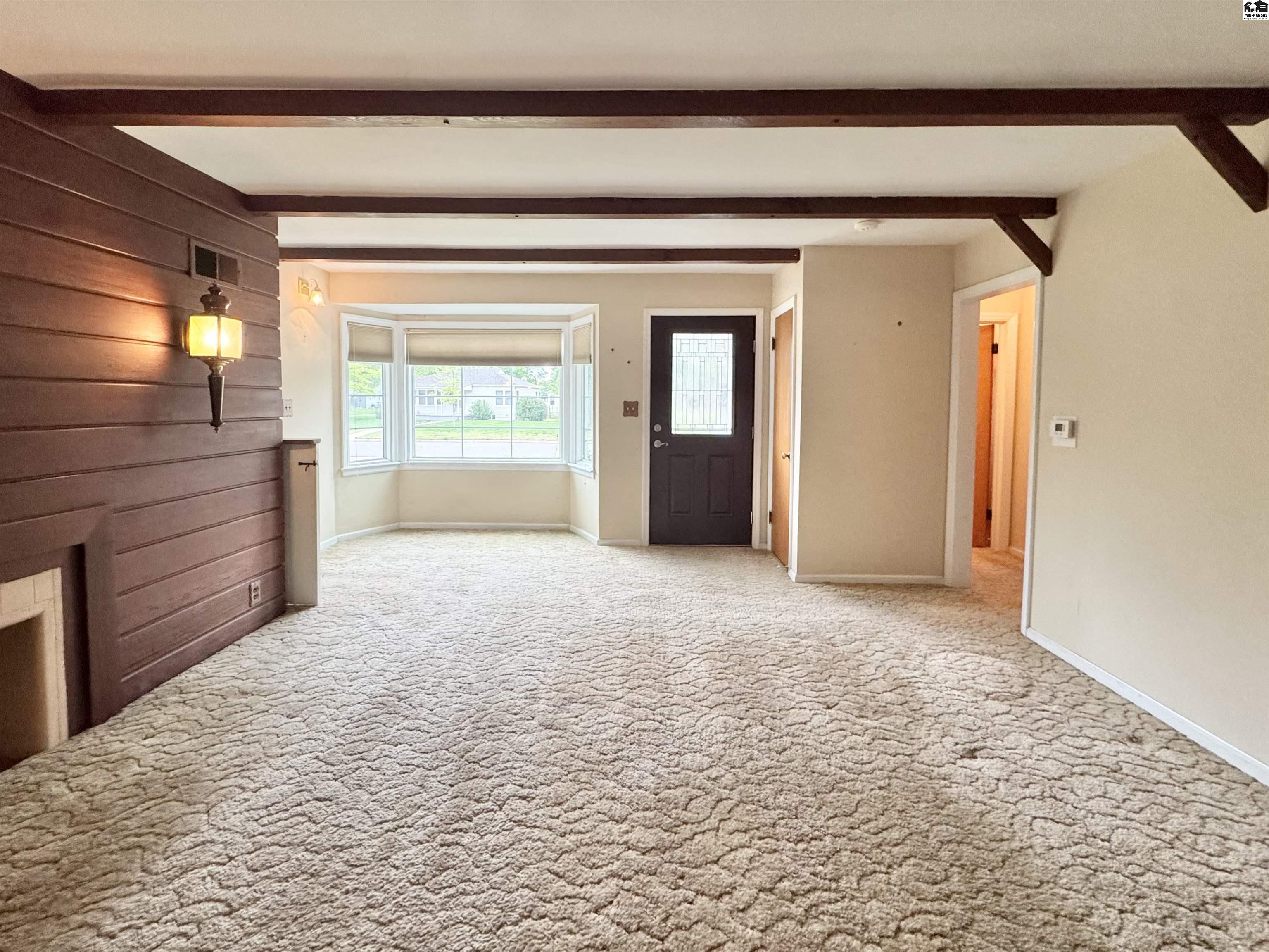 63 Circle Drive Hutchinson KS 67502