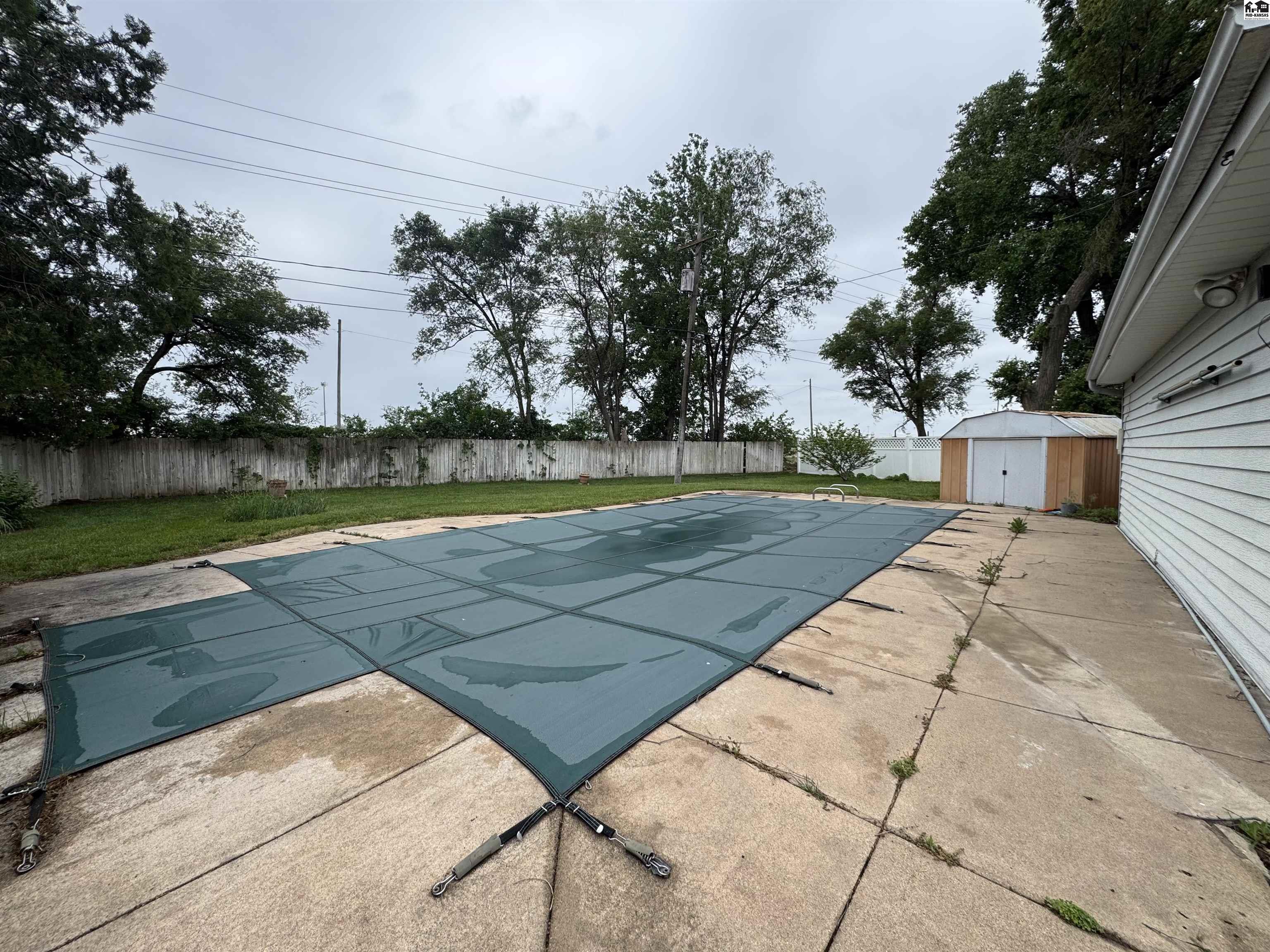 63 Circle Drive Hutchinson KS 67502