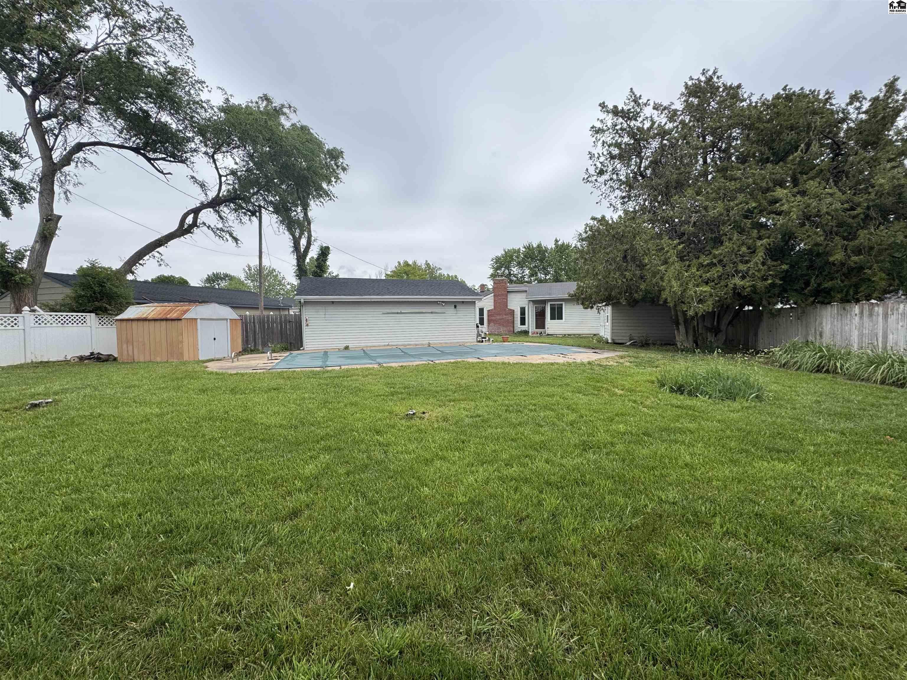 63 Circle Drive Hutchinson KS 67502