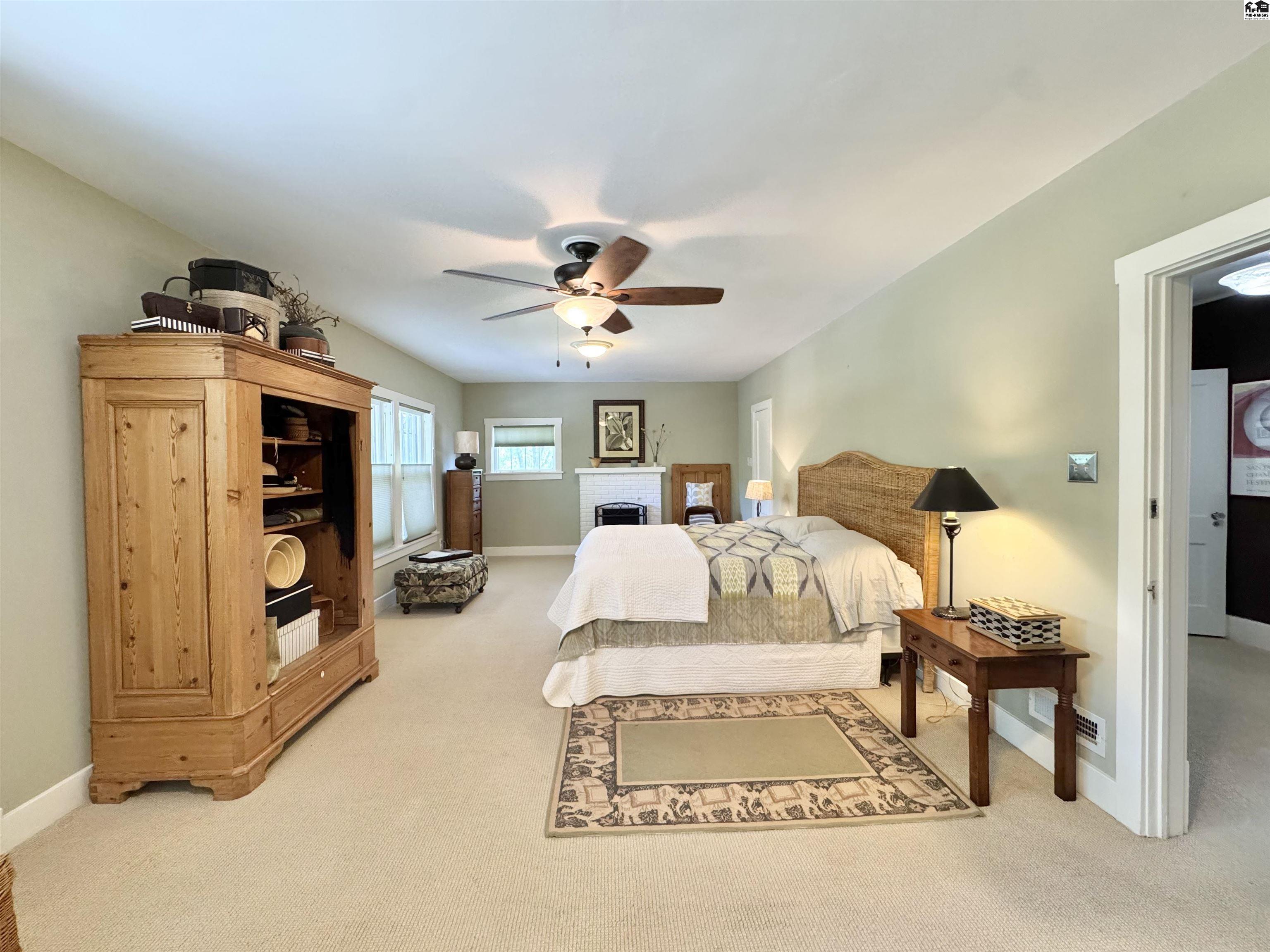 204 Crescent Boulevard Hutchinson KS 67502