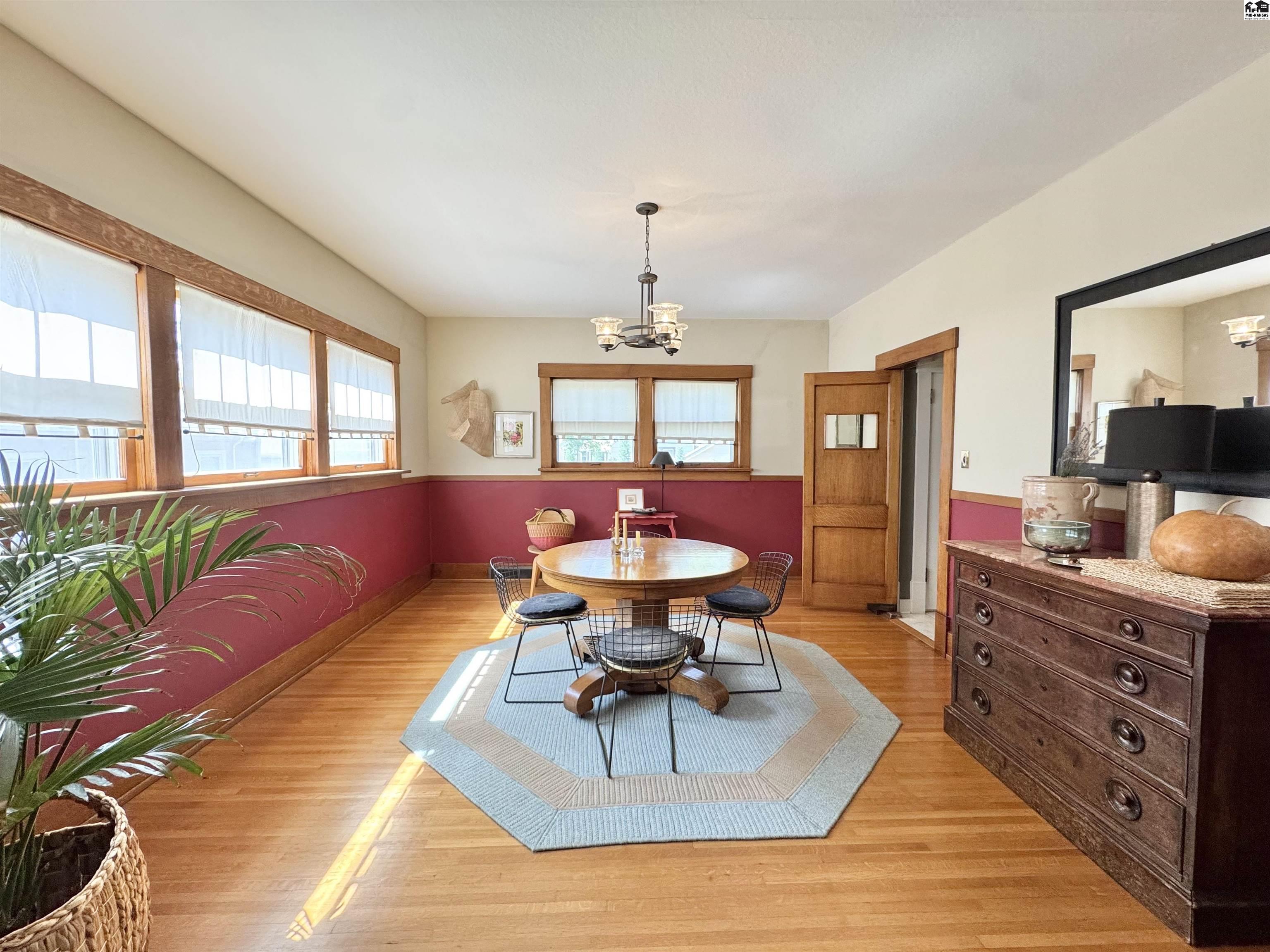 204 Crescent Boulevard Hutchinson KS 67502