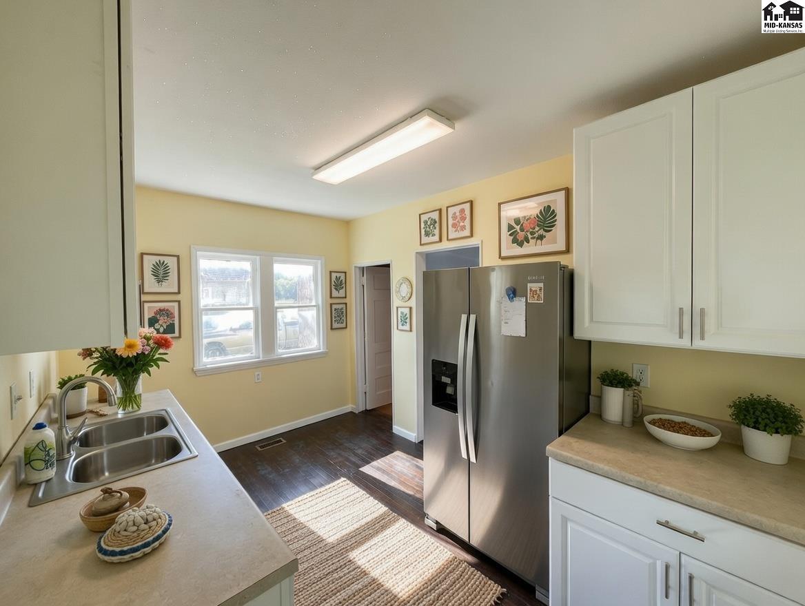 719 W 11th Avenue Hutchinson KS 67502