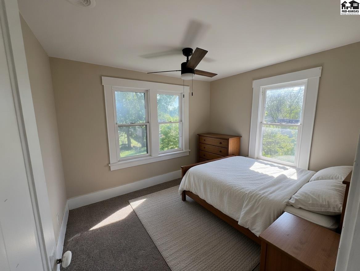 719 W 11th Avenue Hutchinson KS 67502