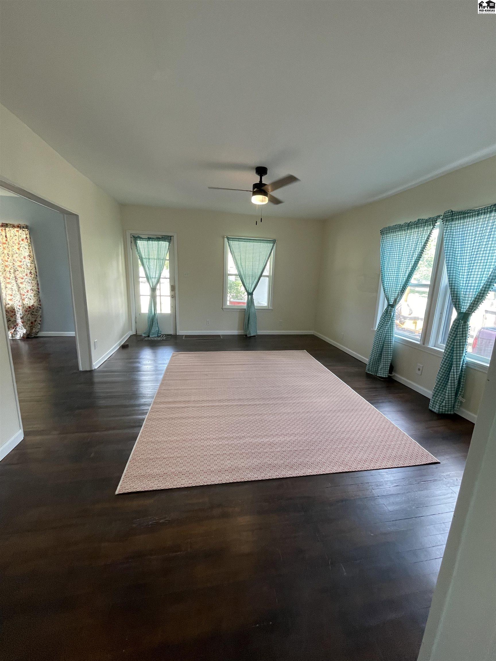 719 W 11th Avenue Hutchinson KS 67502