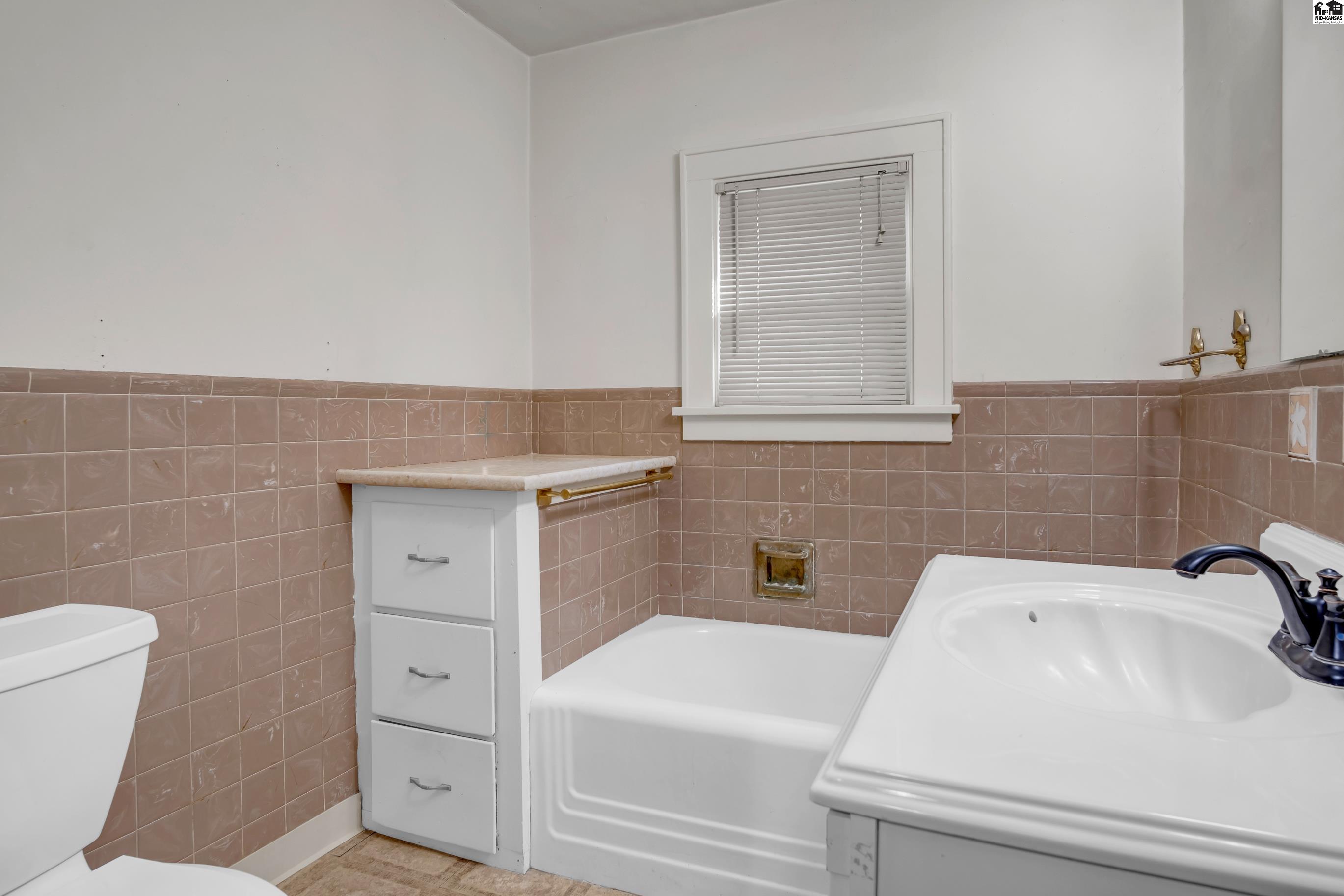 622 N Chestnut Street Mcpherson KS 67460-9764