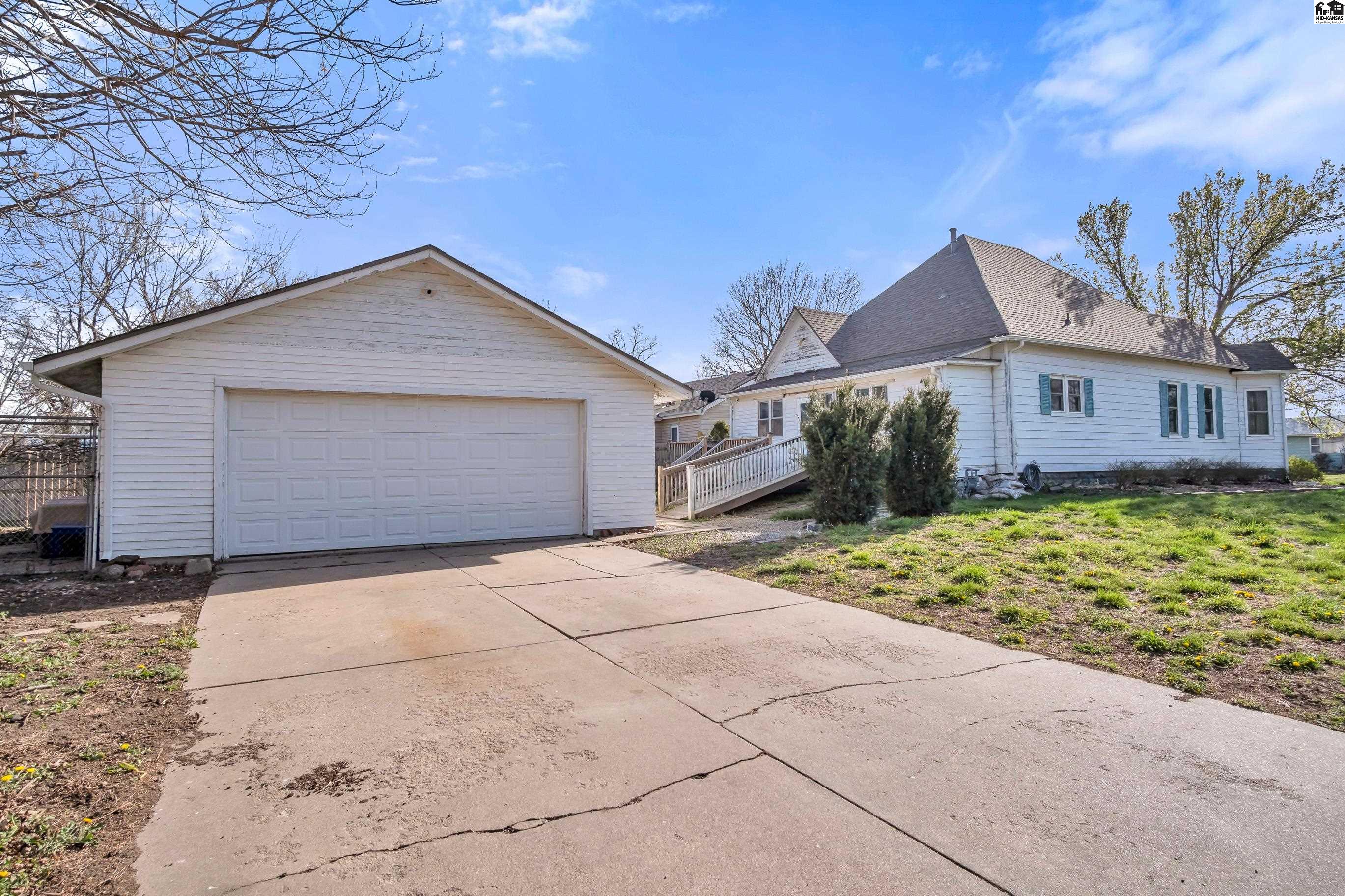 622 N Chestnut Street Mcpherson KS 67460-9764