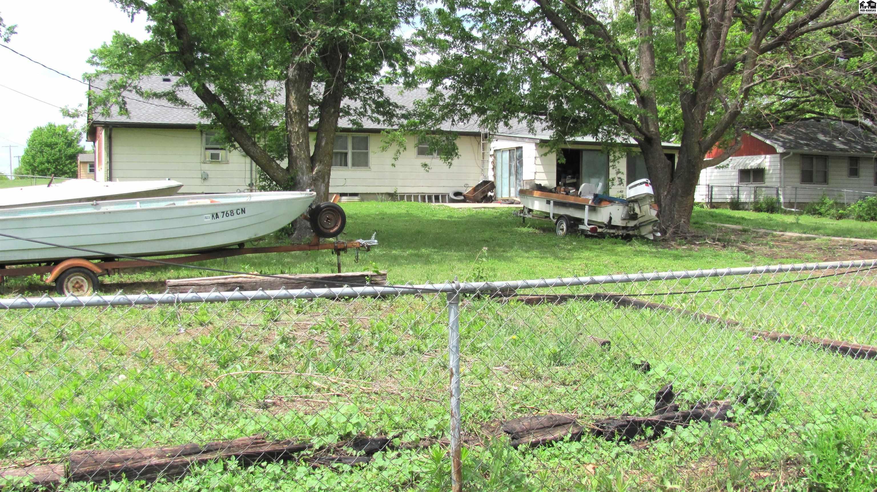 802 N Maple Street Peabody KS 66866