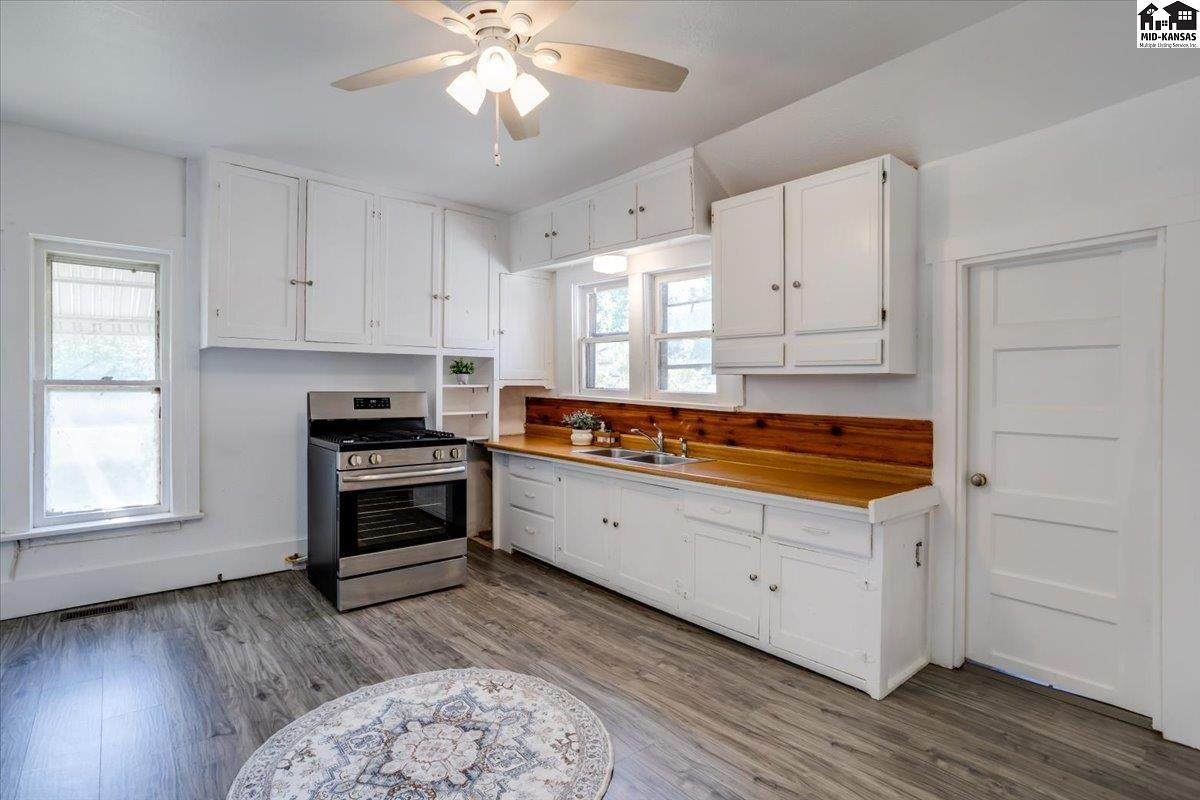213 N Sedgwick Avenue Haven KS 67543