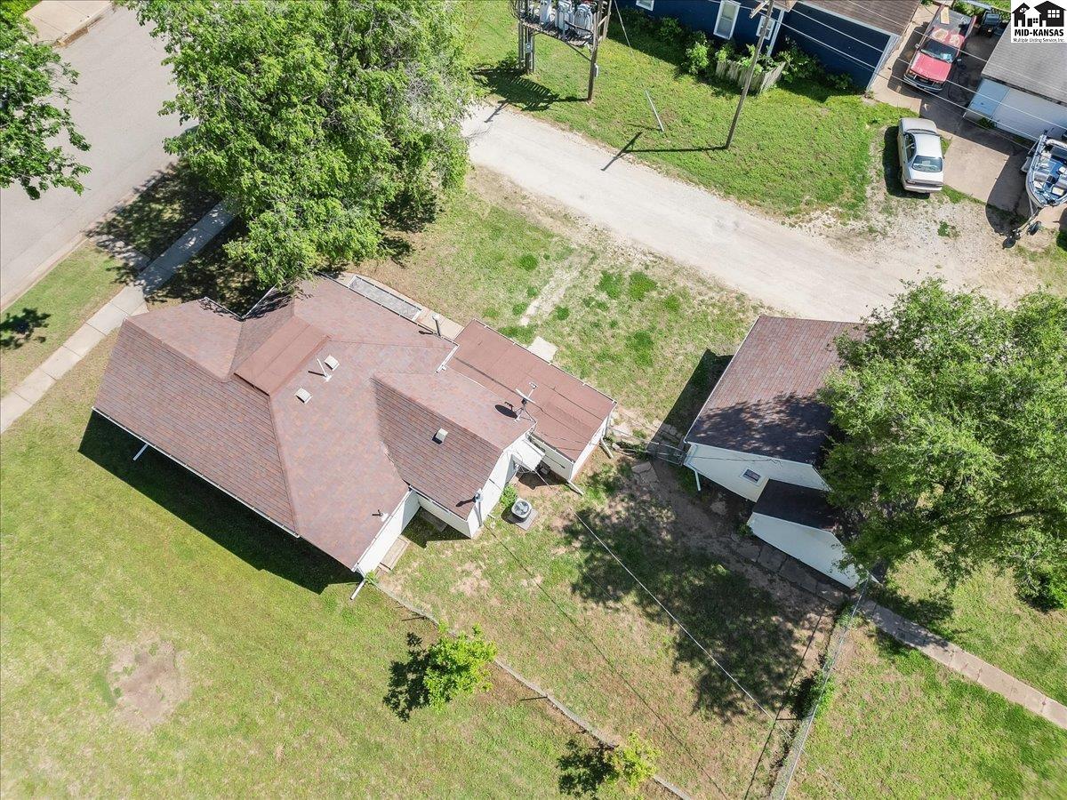 213 N Sedgwick Avenue Haven KS 67543
