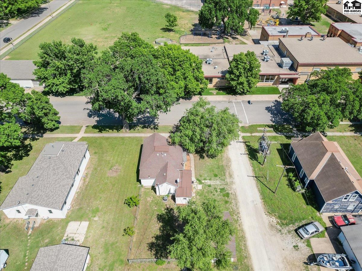 213 N Sedgwick Avenue Haven KS 67543