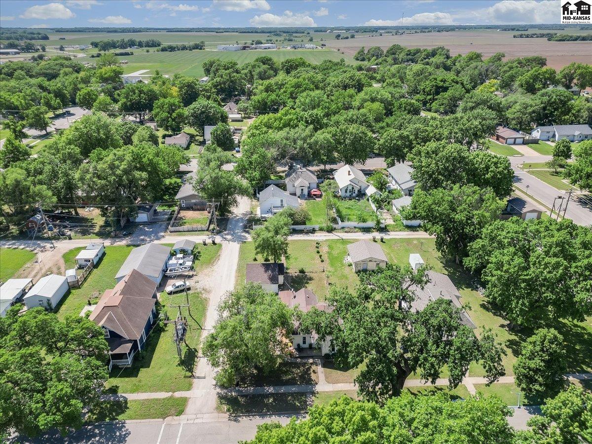 213 N Sedgwick Avenue Haven KS 67543