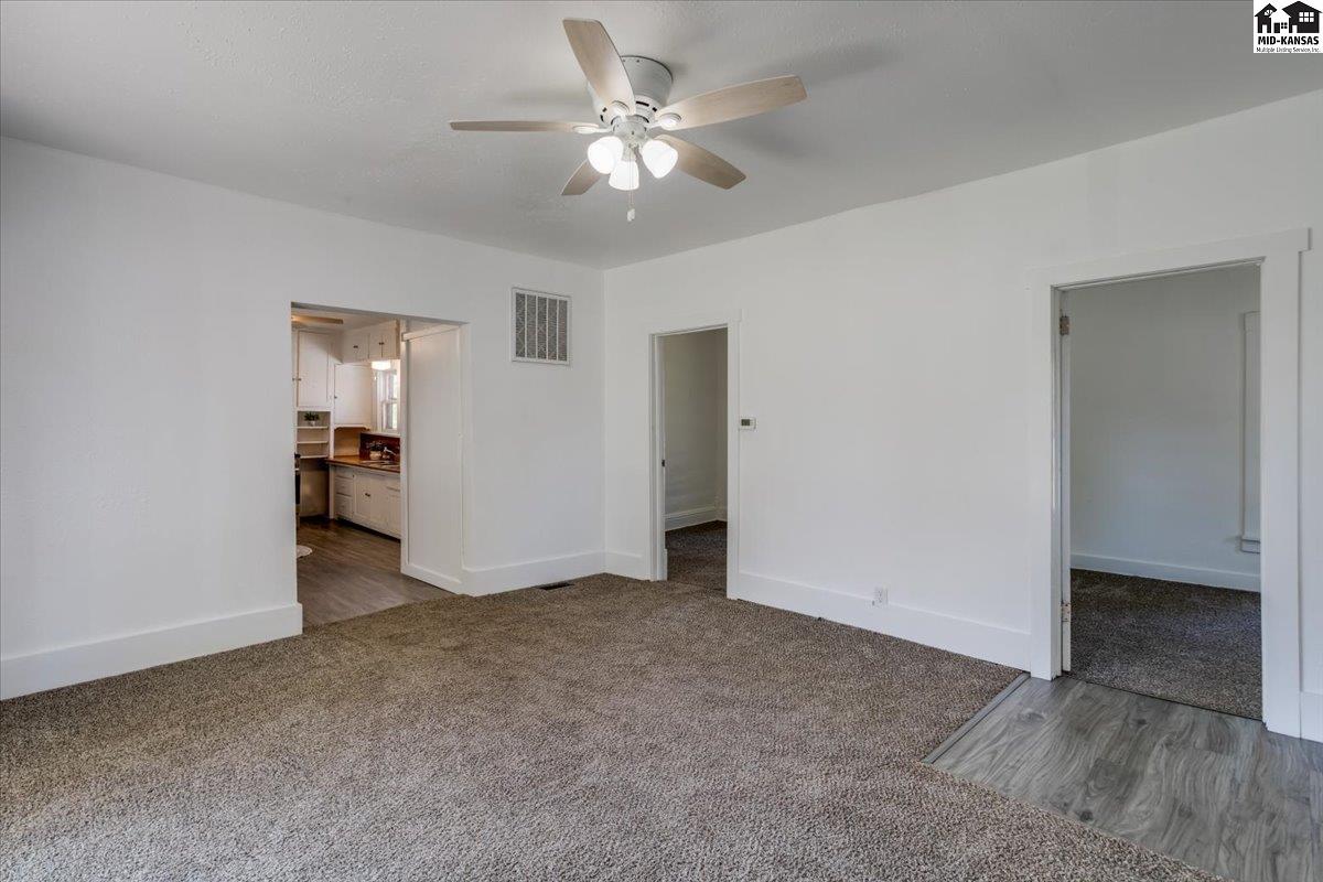 213 N Sedgwick Avenue Haven KS 67543