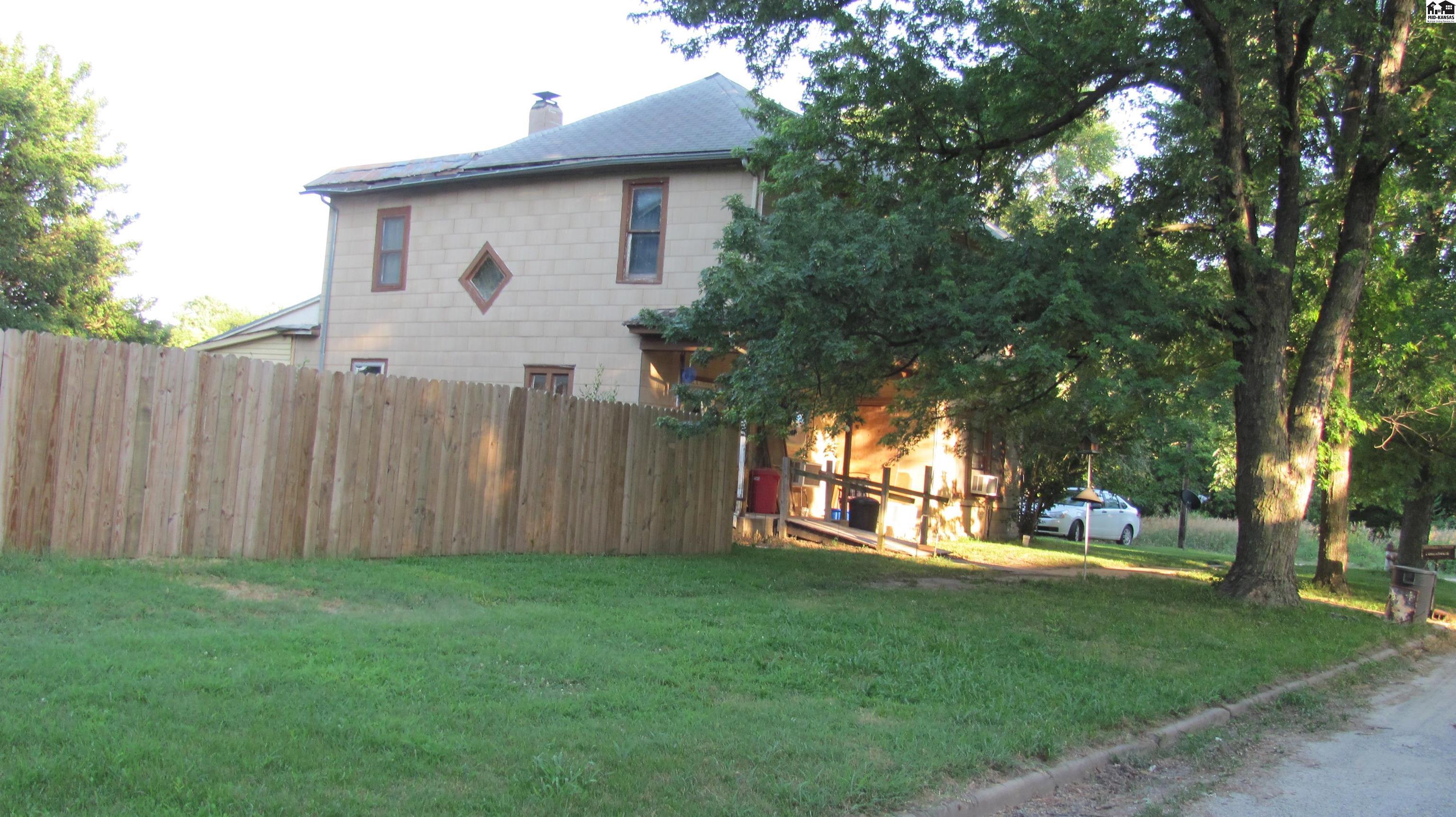 122 S Billings Marion KS 66861