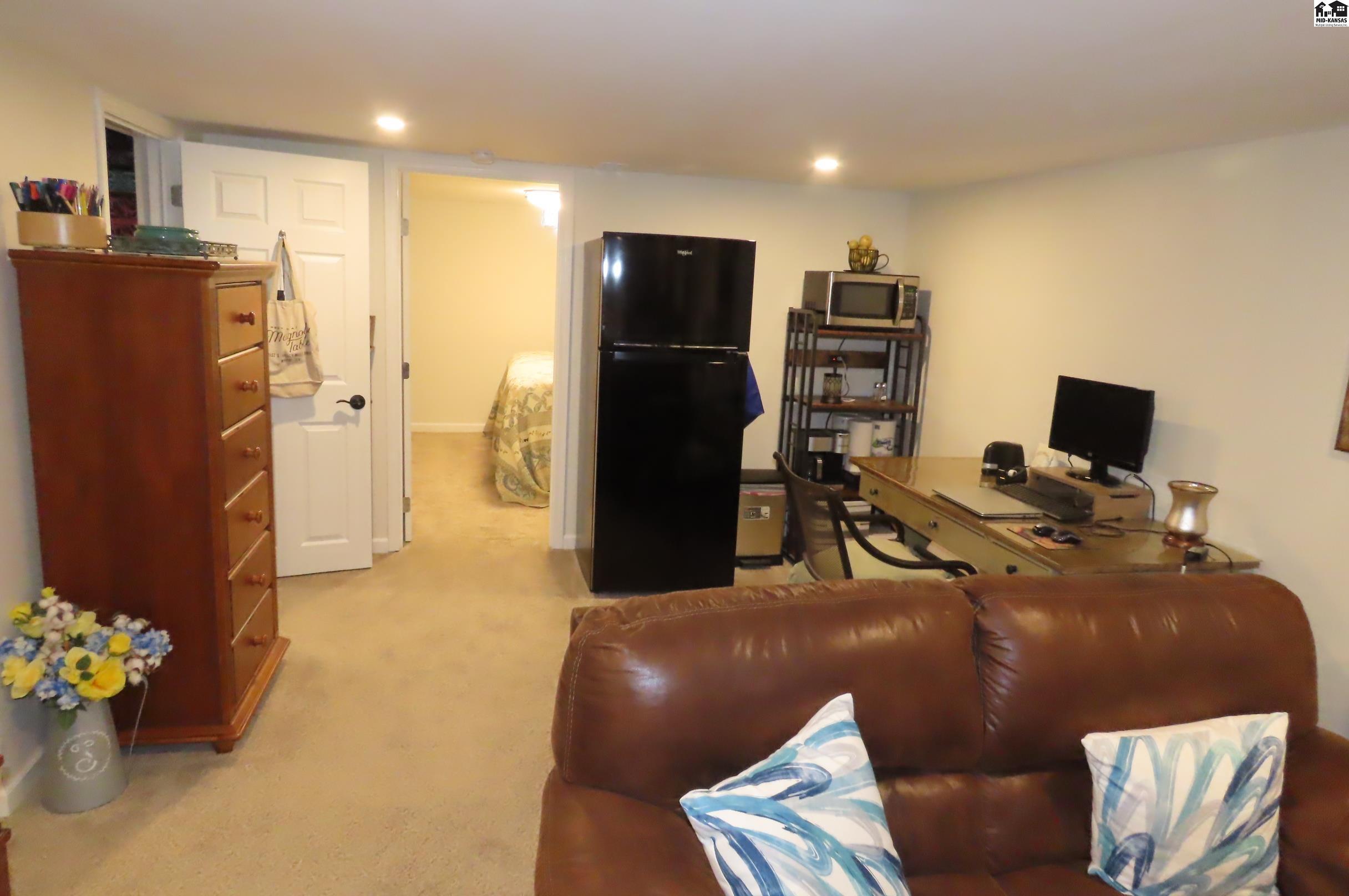 1510 Linda Lane Hutchinson KS 67502