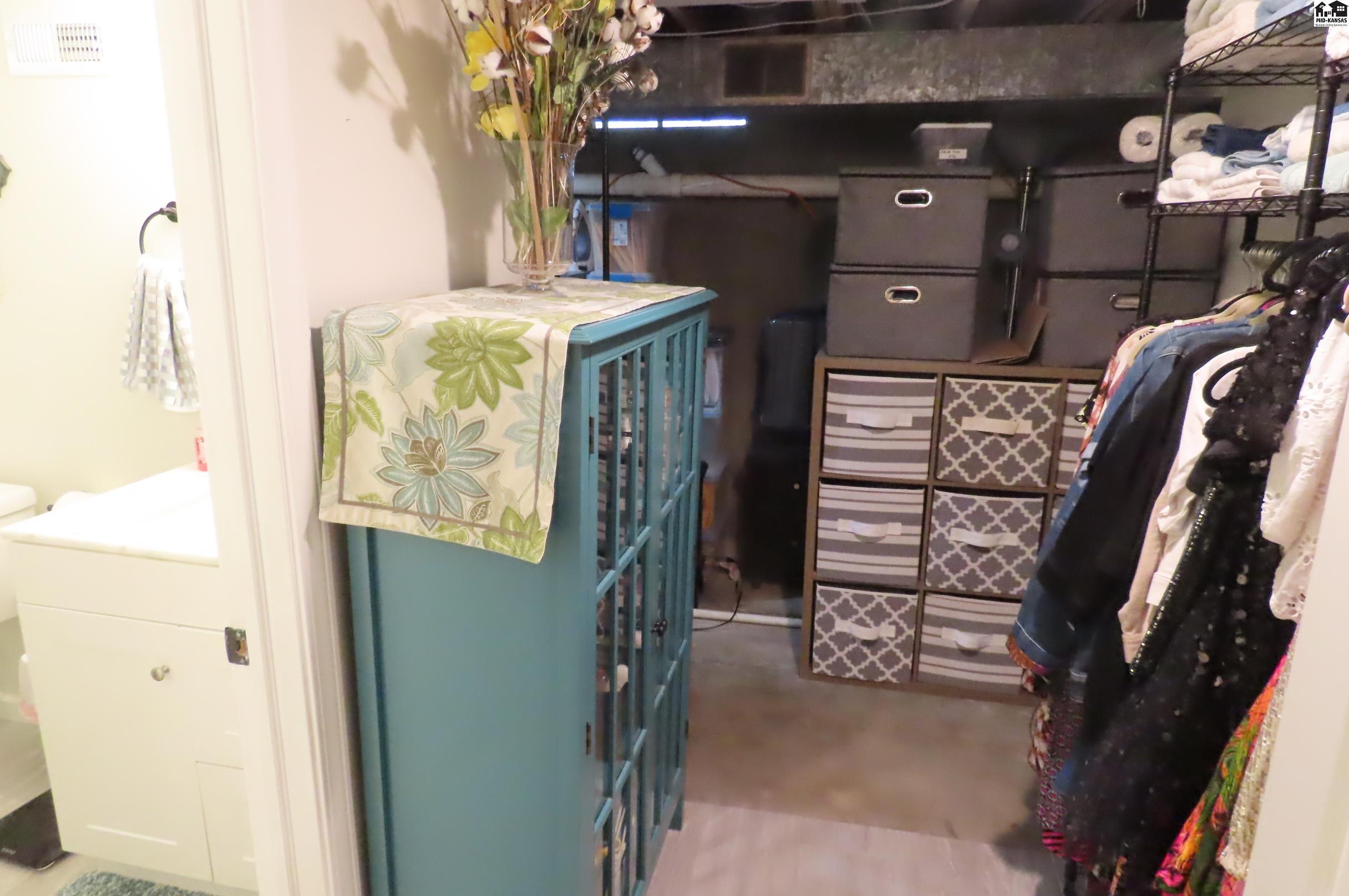 1510 Linda Lane Hutchinson KS 67502
