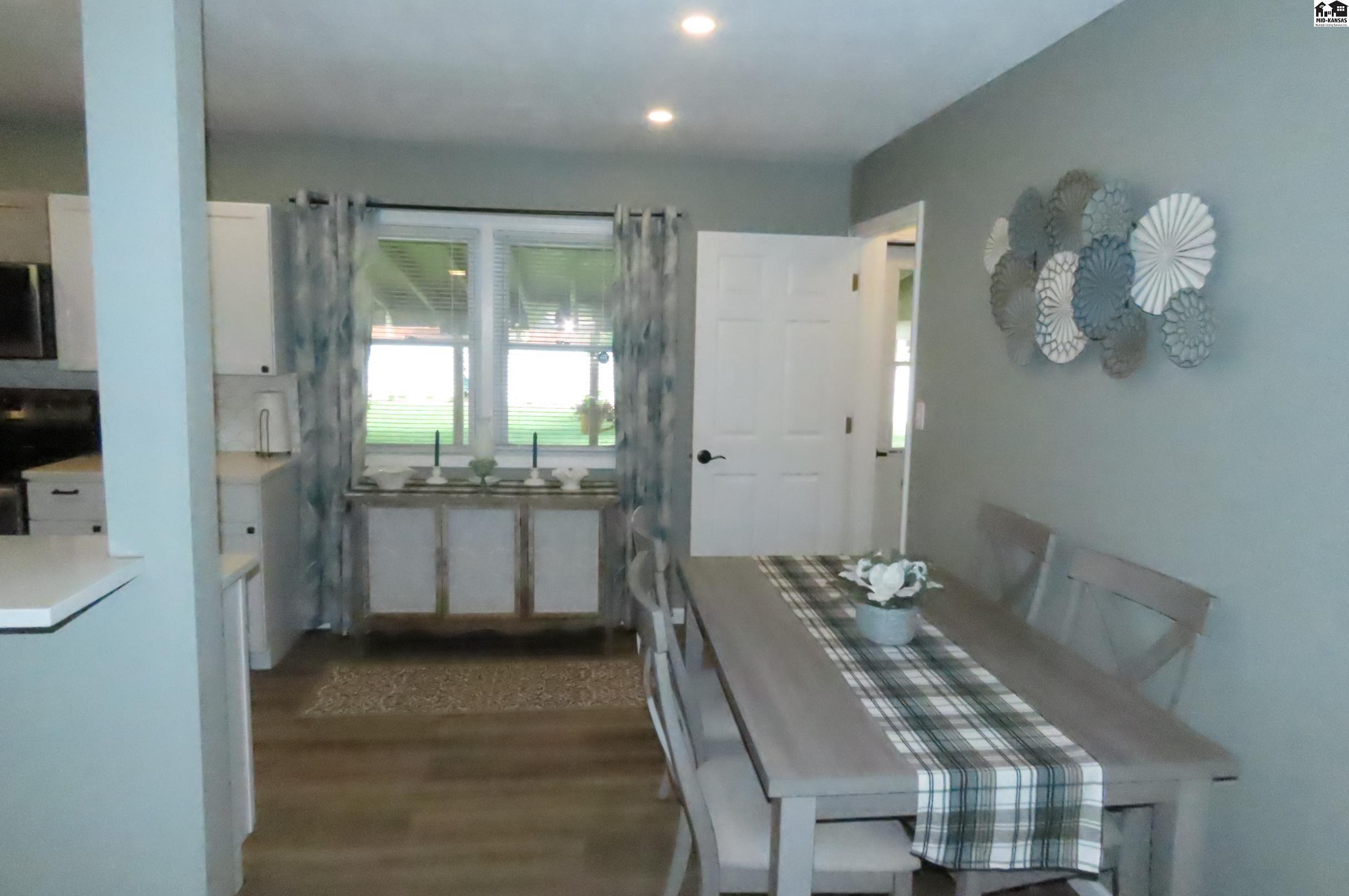 1510 Linda Lane Hutchinson KS 67502