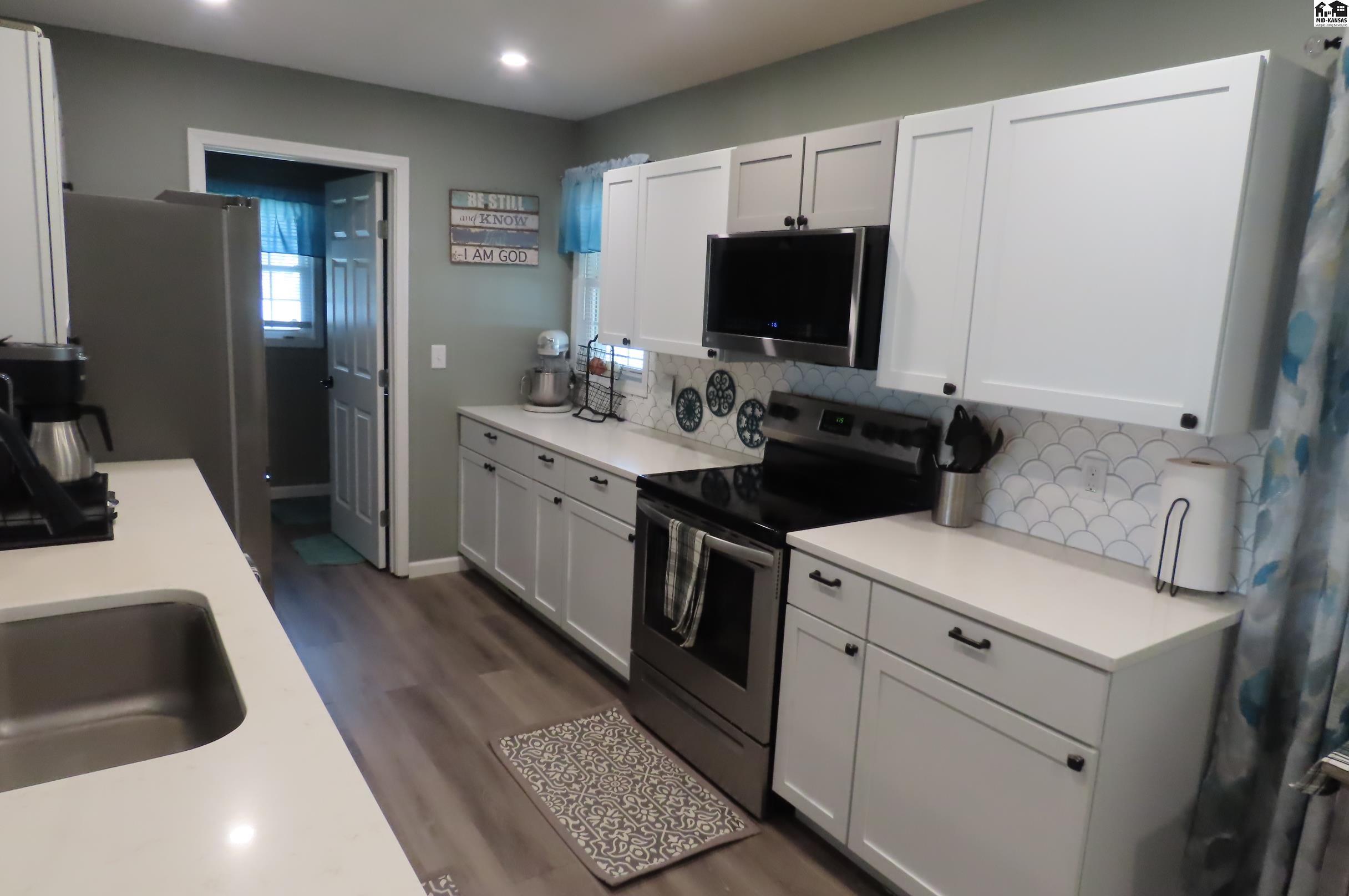 1510 Linda Lane Hutchinson KS 67502