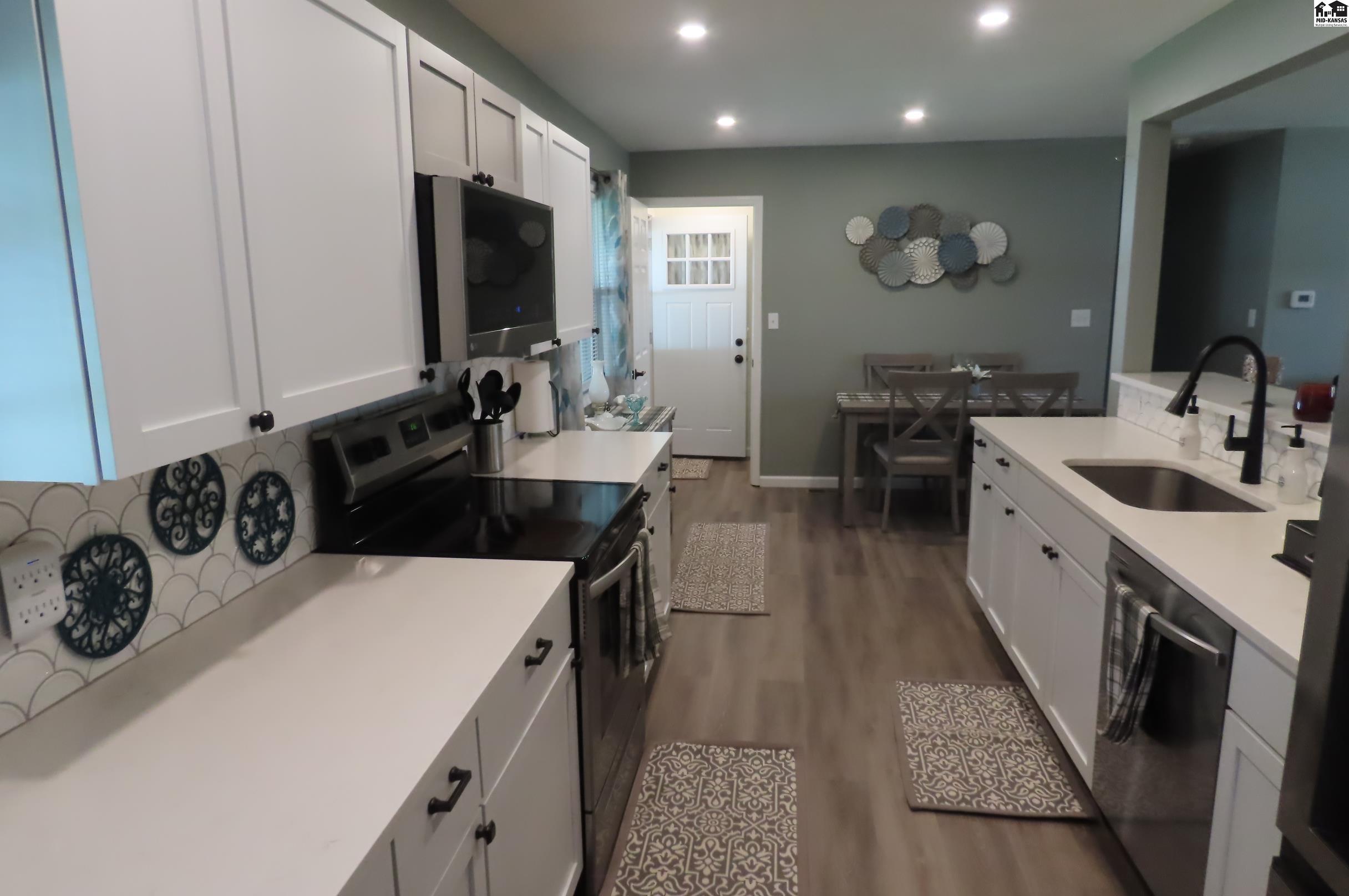 1510 Linda Lane Hutchinson KS 67502